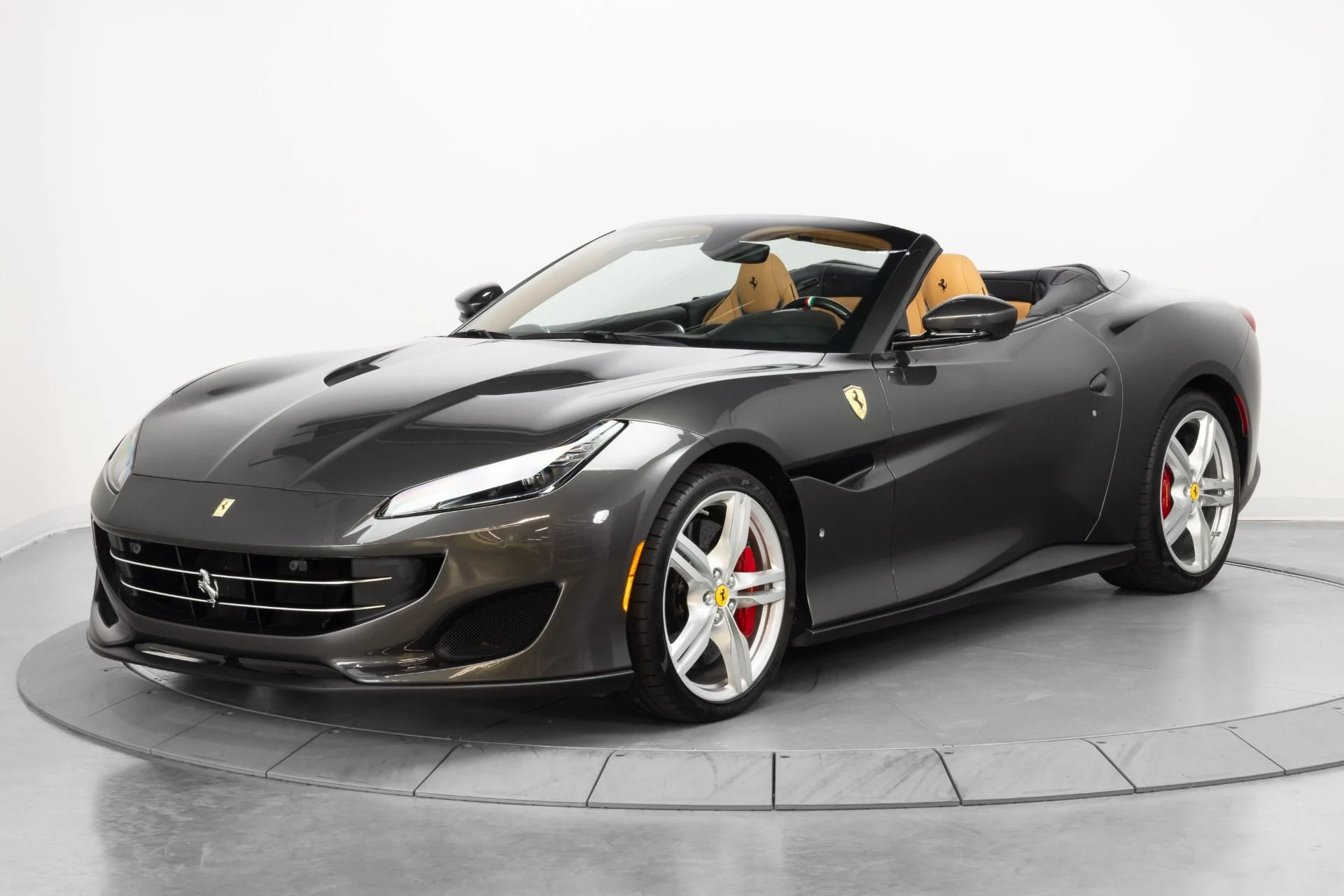 mph003_2636820271_Used_2019_Ferrari_Portofino_1784318082_8086eaff80