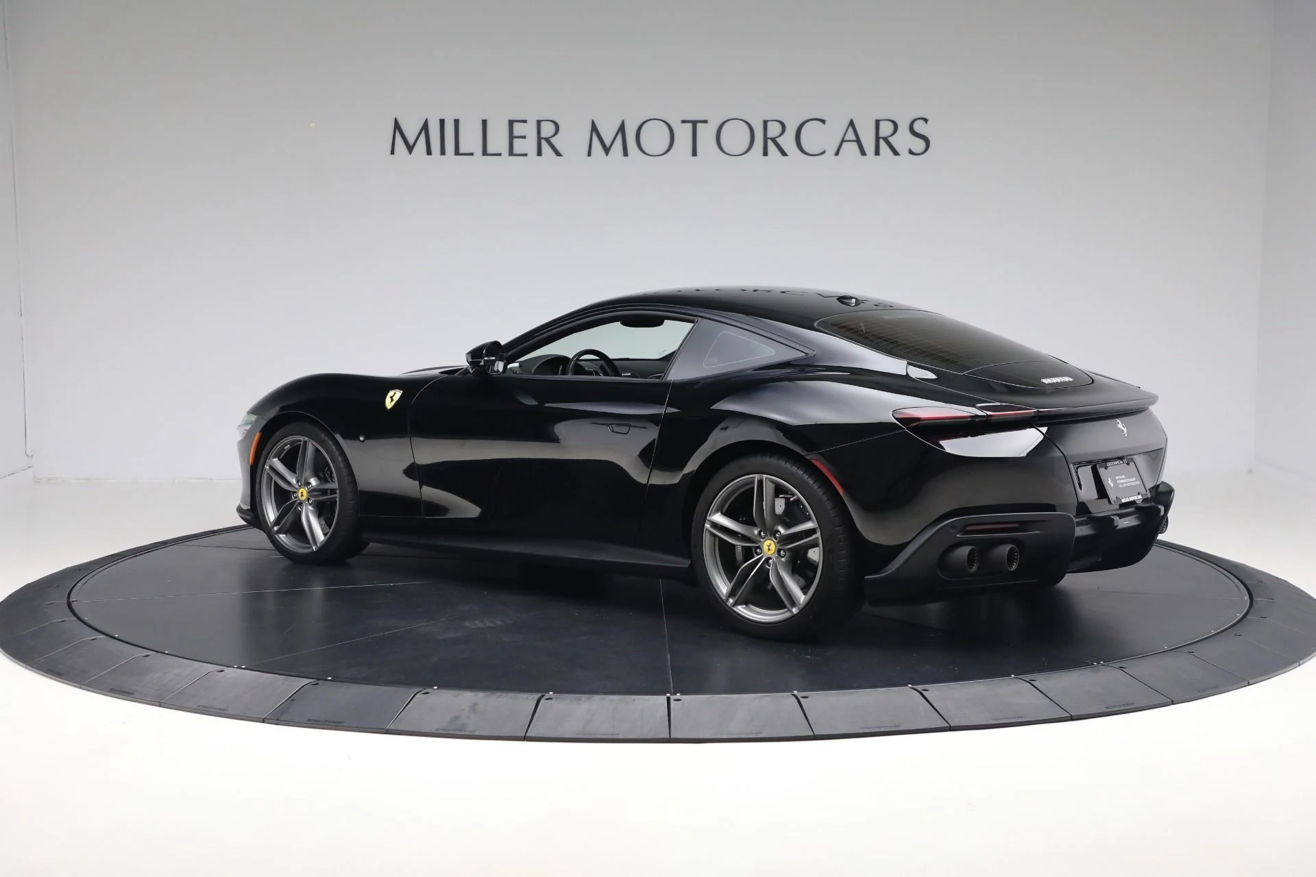 mph003_263862919_Used_2022_Ferrari_Roma_e55311b1bf