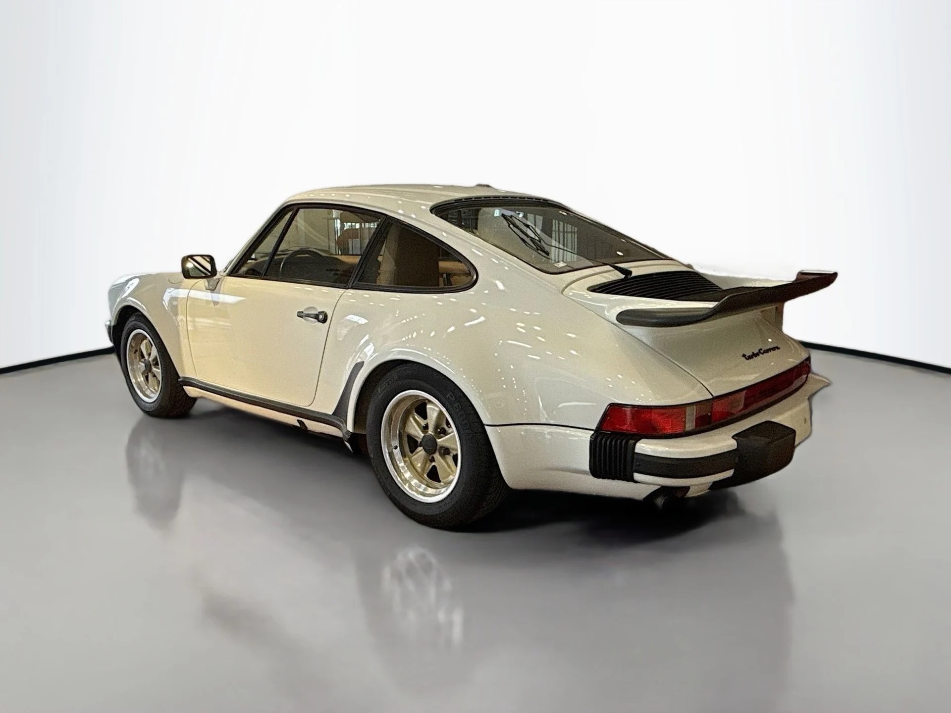 mph003_2640408270_8106d1ce25b0ac4aefc257bb738ccccax_3ed11d0e09