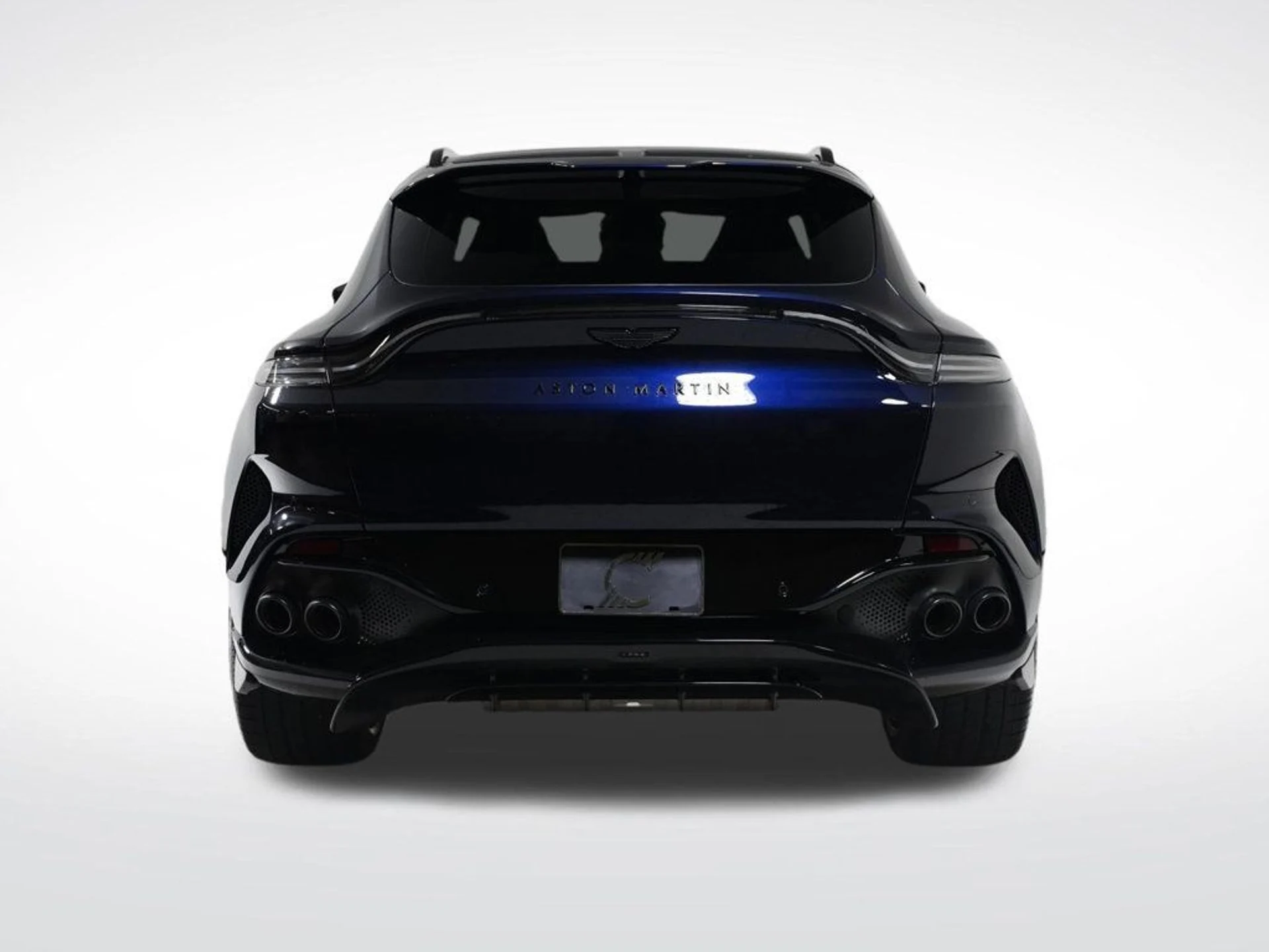 mph003_2644715225_new_2026_aston_martin_dbx_707awd_11350_22970164_4_1024_0ec8c4096c