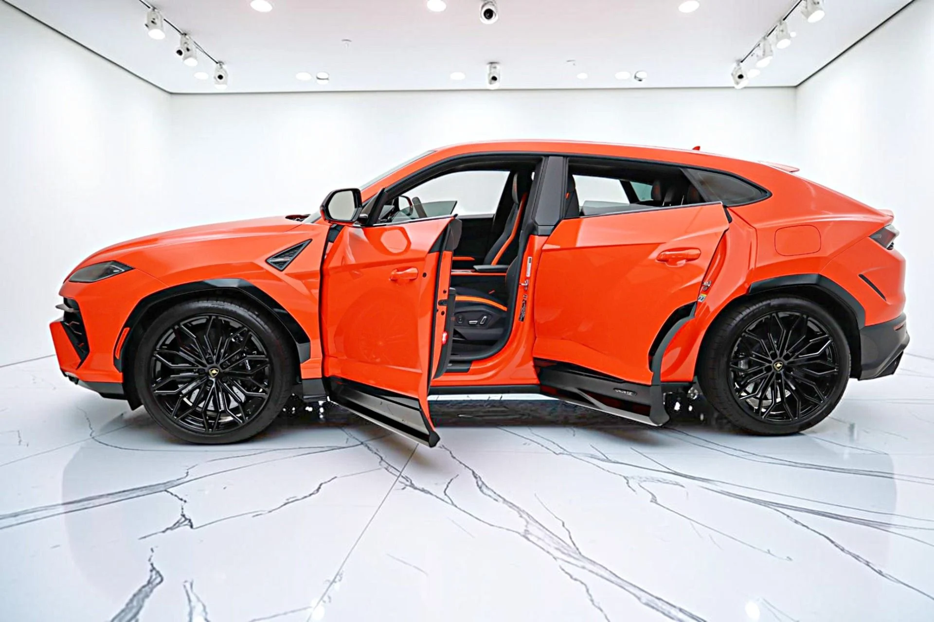 mph003_2646438957_Used_2025_Lamborghini_Urus_SELEASE_OPTIONS_AVAILABLE_ee8b406ce2