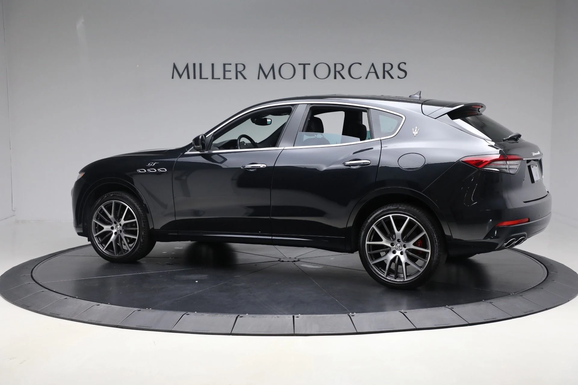 mph003_2652963684_Used_2022_Maserati_Levante_GT_1762792988_ccebc824ed