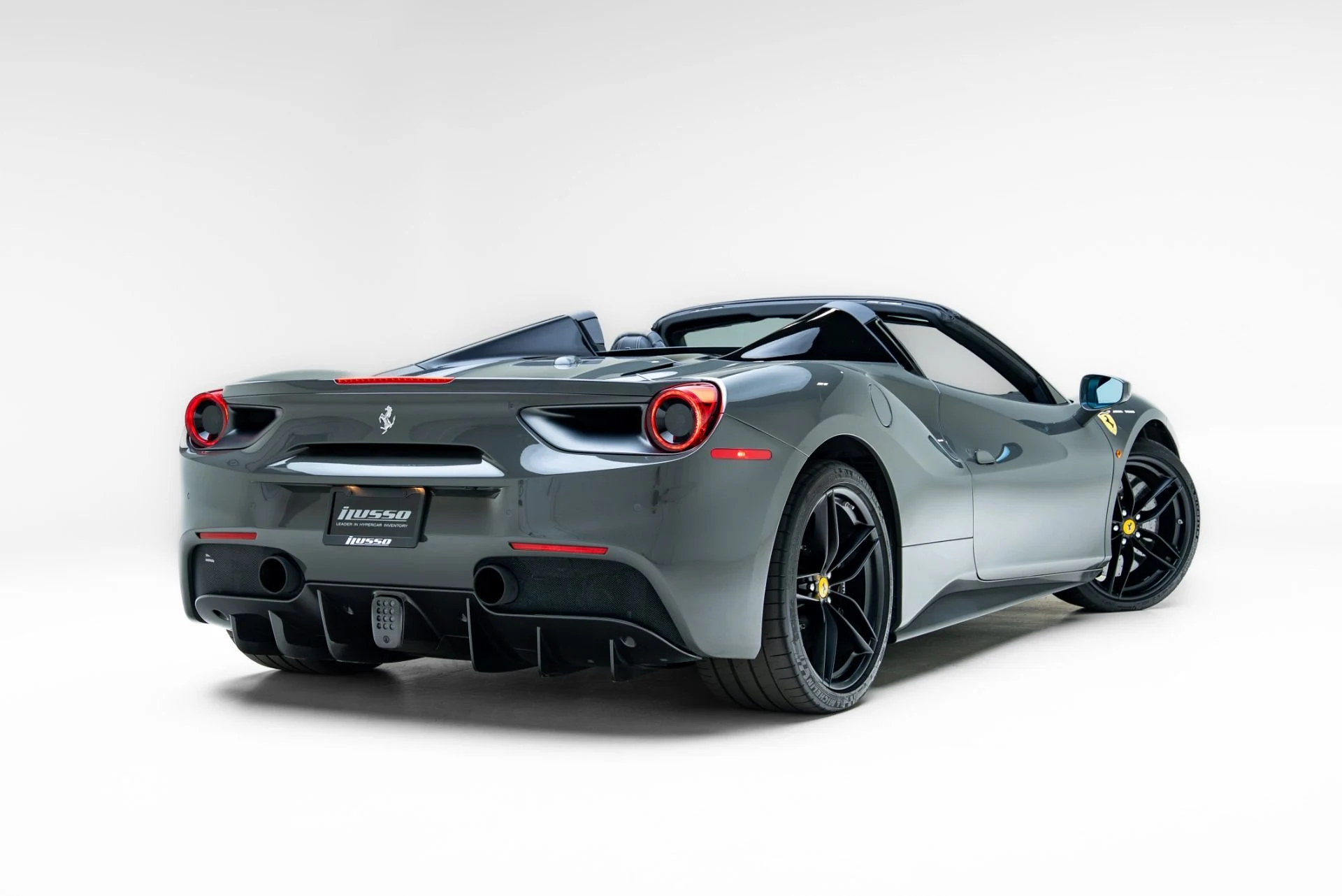 mph003_265814784_Used_2018_Ferrari_488_Spider_1778276724_c504029733