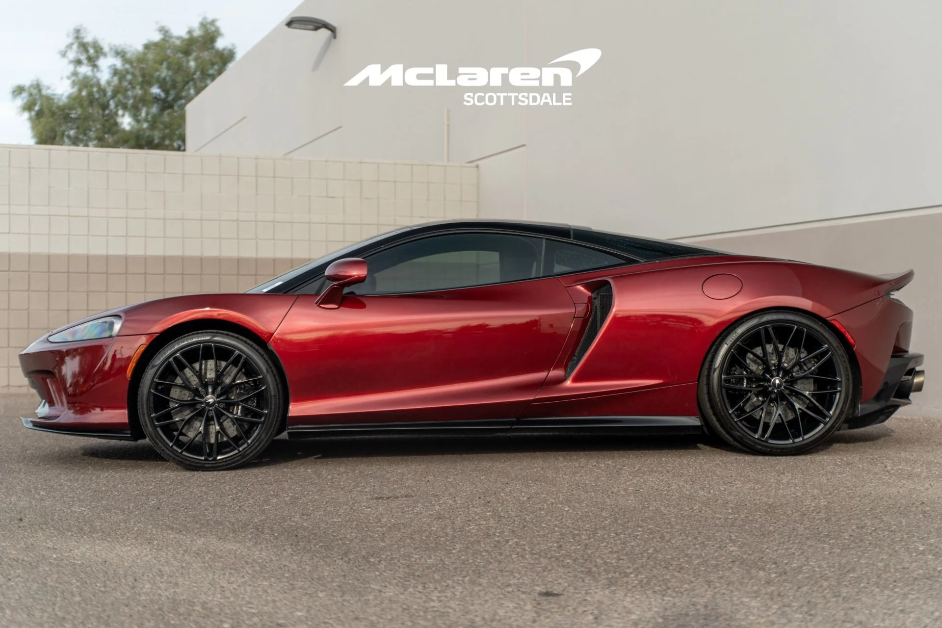 mph003_2665696349_Used_2023_MCLAREN_GT_1771040499_297f1021d4