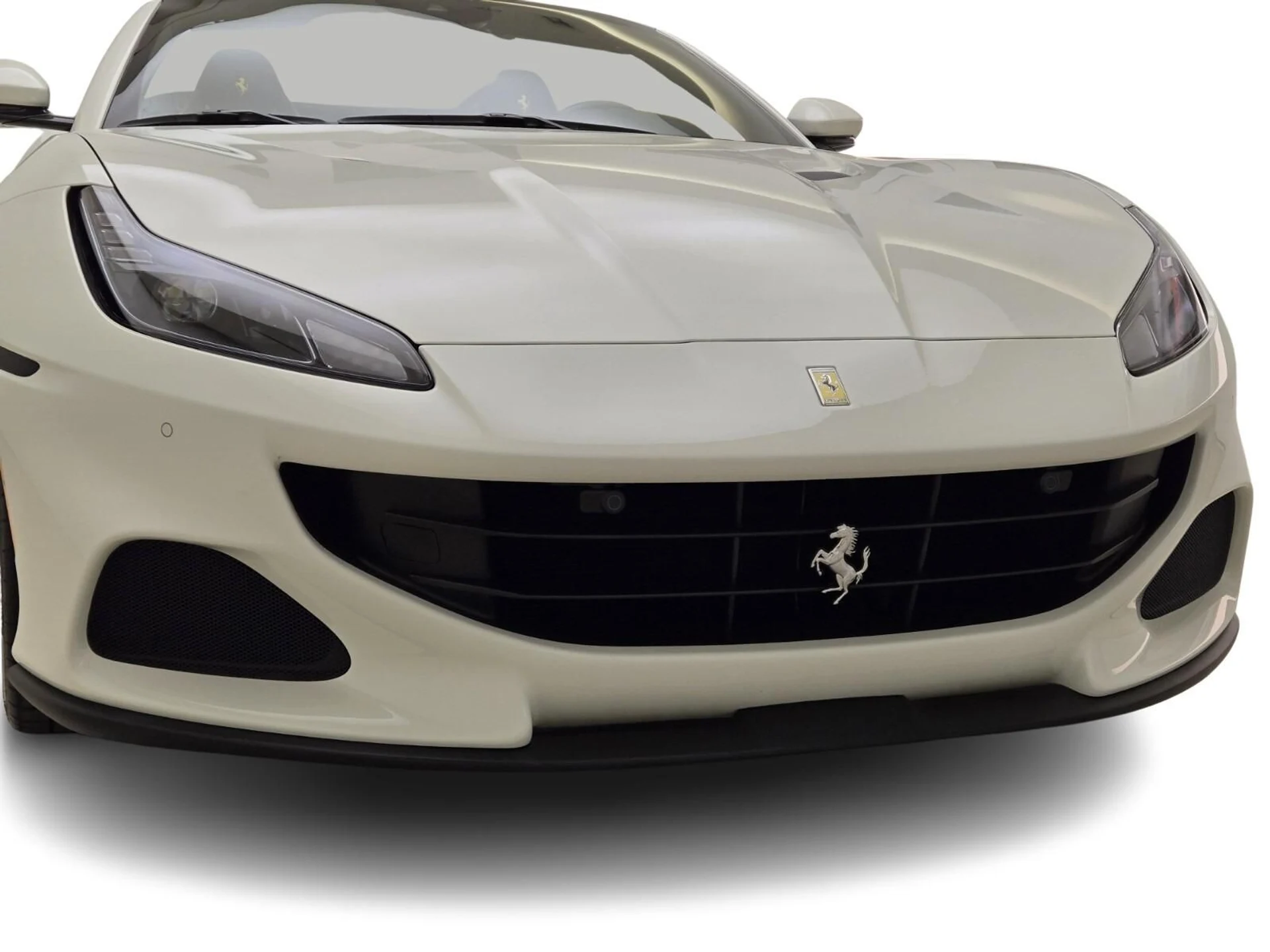 mph003_2666501476_Used_2023_Ferrari_Portofino_1757488855_159a1d1af8