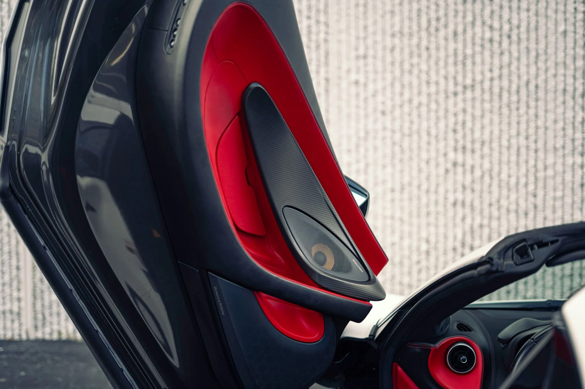 mph003_2668380052_Used_2019_Mc_Laren_570_S_Spider_1779318587_00781d2137