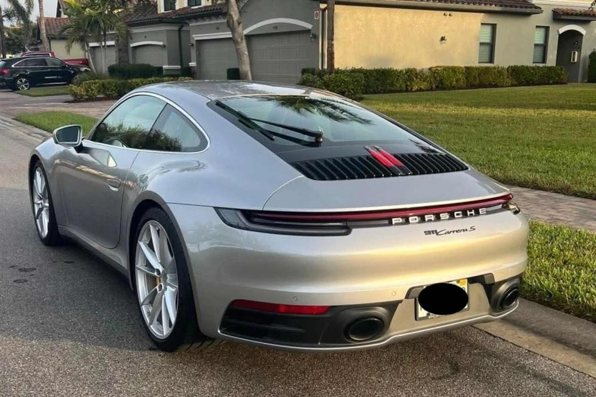 mph003_2674631737_Used_2024_Porsche_911_Carrera_S_Manual_1738007466_f722fa54ba