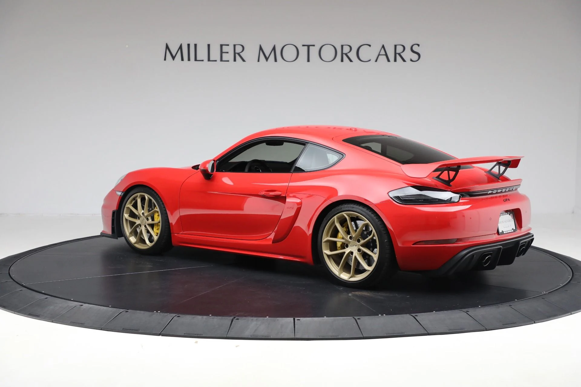 mph003_2675438912_Used_2021_Porsche_718_Cayman_GT_4_42688745c2