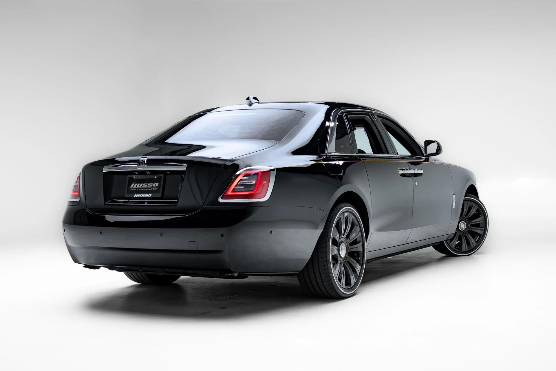 mph003_2678514368_Used_2022_Rolls_Royce_Ghost_1776983451_d1e44a7990