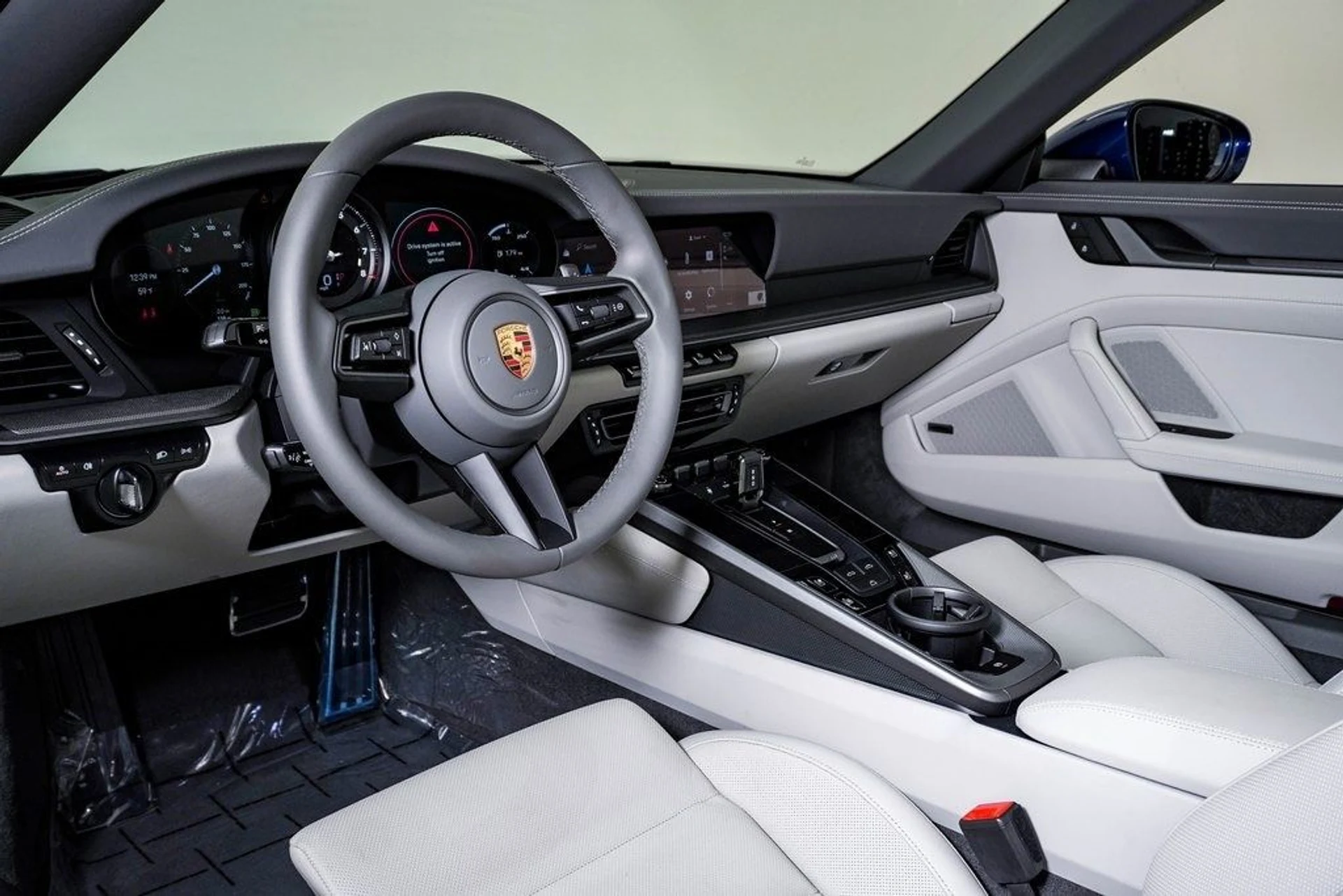 mph003_2695185911_94f7a0cc02174fd1a511ecaa7e5b84cax_5d83117a04