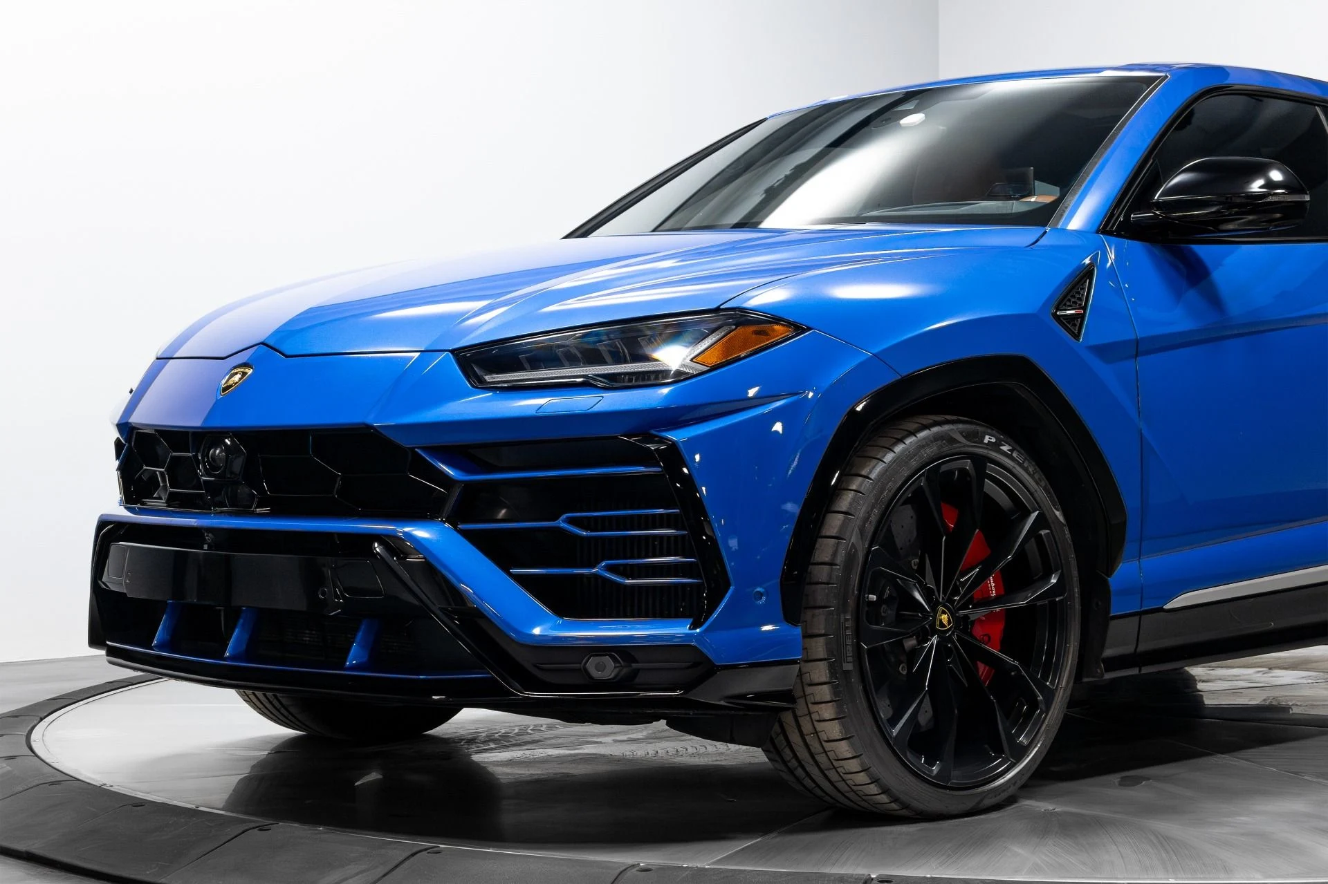 mph003_270938465_Used_2019_Lamborghini_Urus_1772123275_fbdefca743