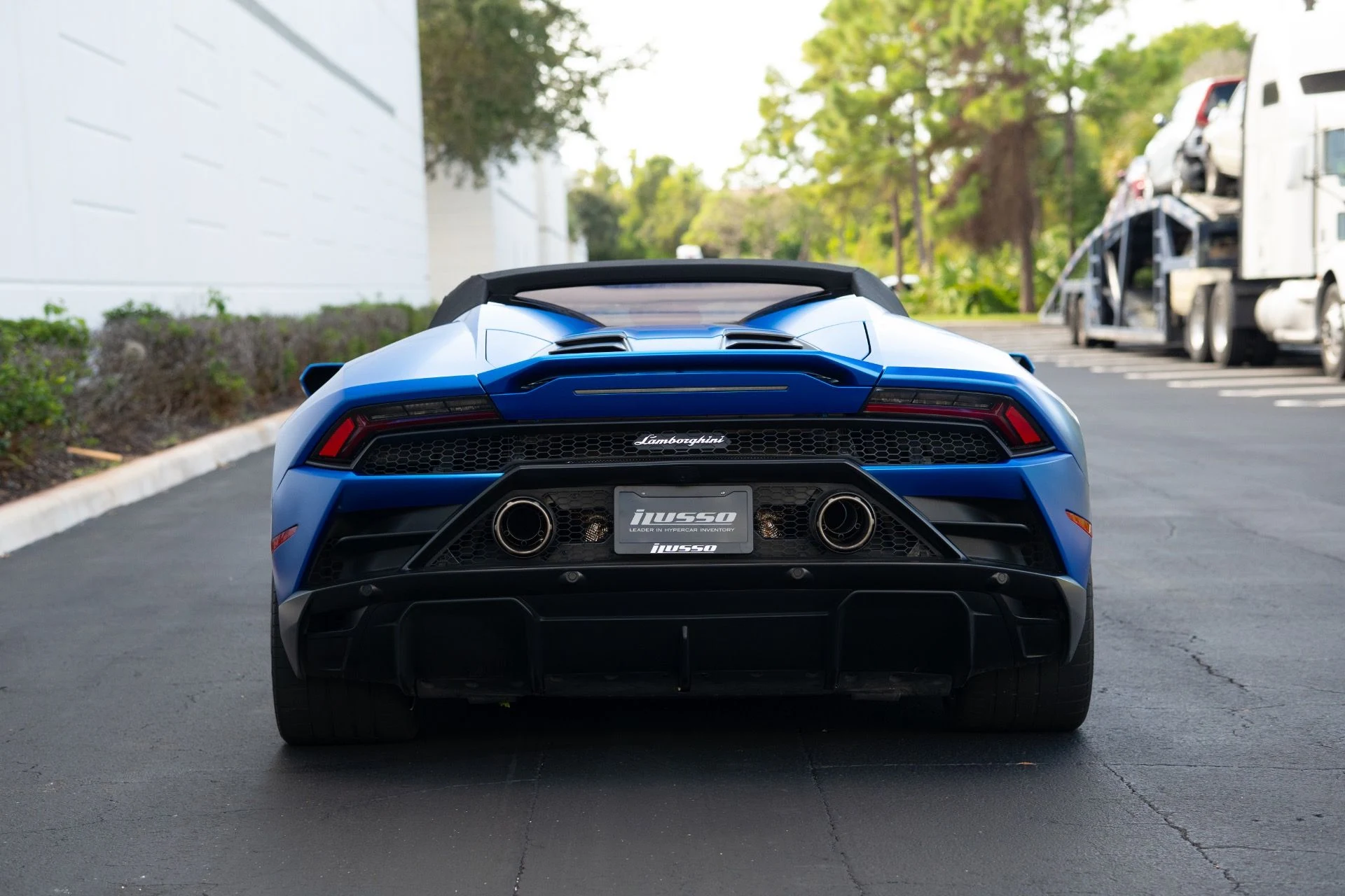 mph003_2711679469_Used_2023_Lamborghini_Huracan_EVO_Spyder_1763055563_64603b8154