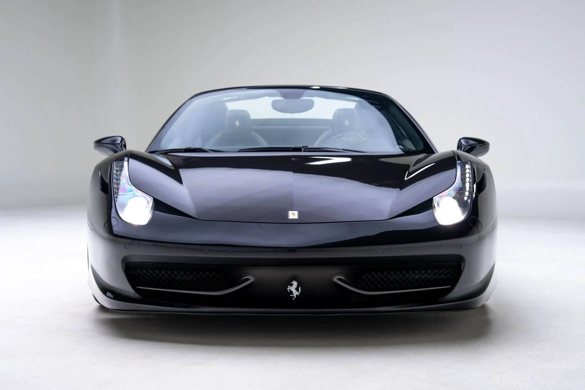 mph003_2712831327_Used_2015_Ferrari_458_Spider_1768509966_bba26df797
