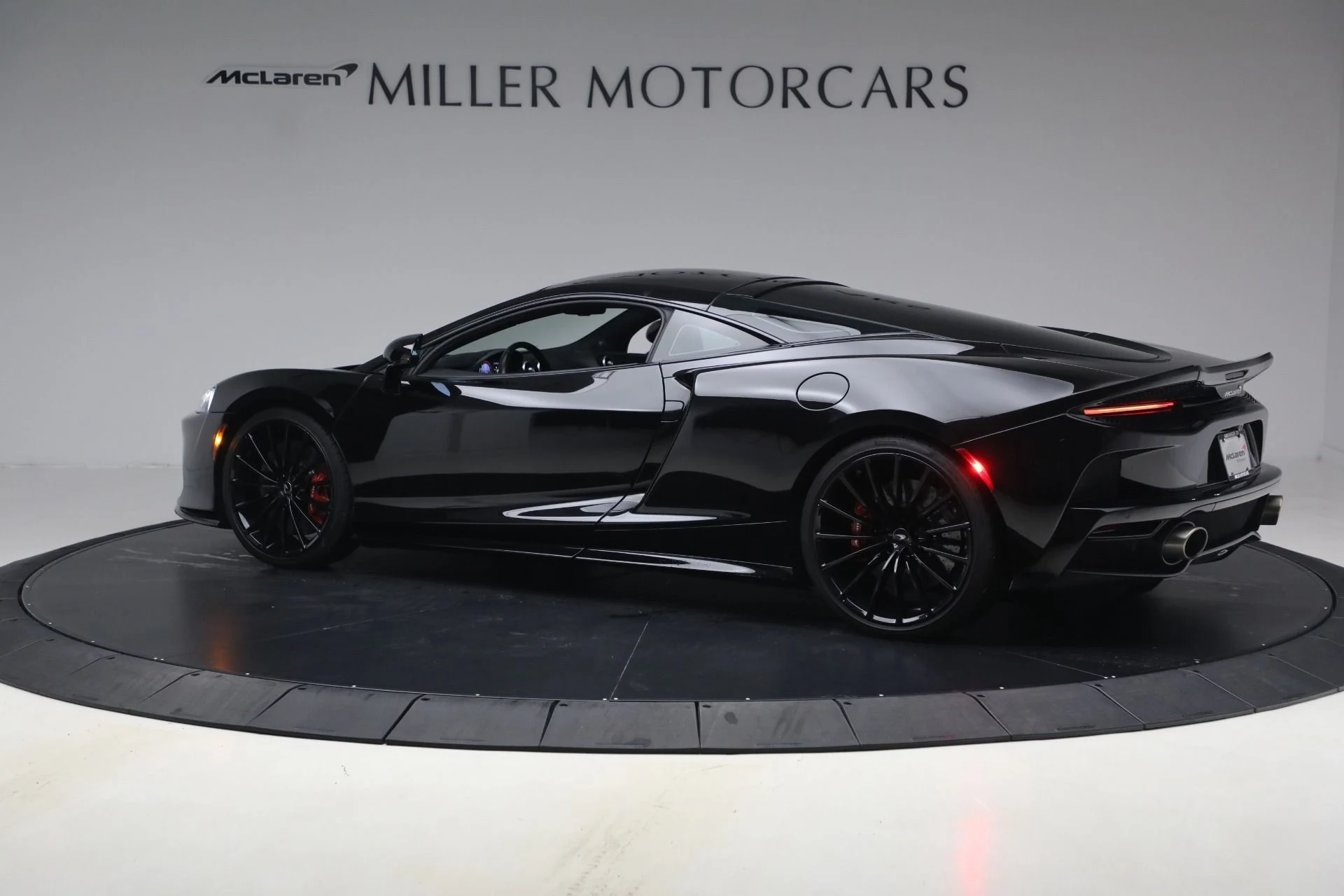 mph003_2713147452_Used_2023_Mc_Laren_GT_Pioneer_c5f752bc6a
