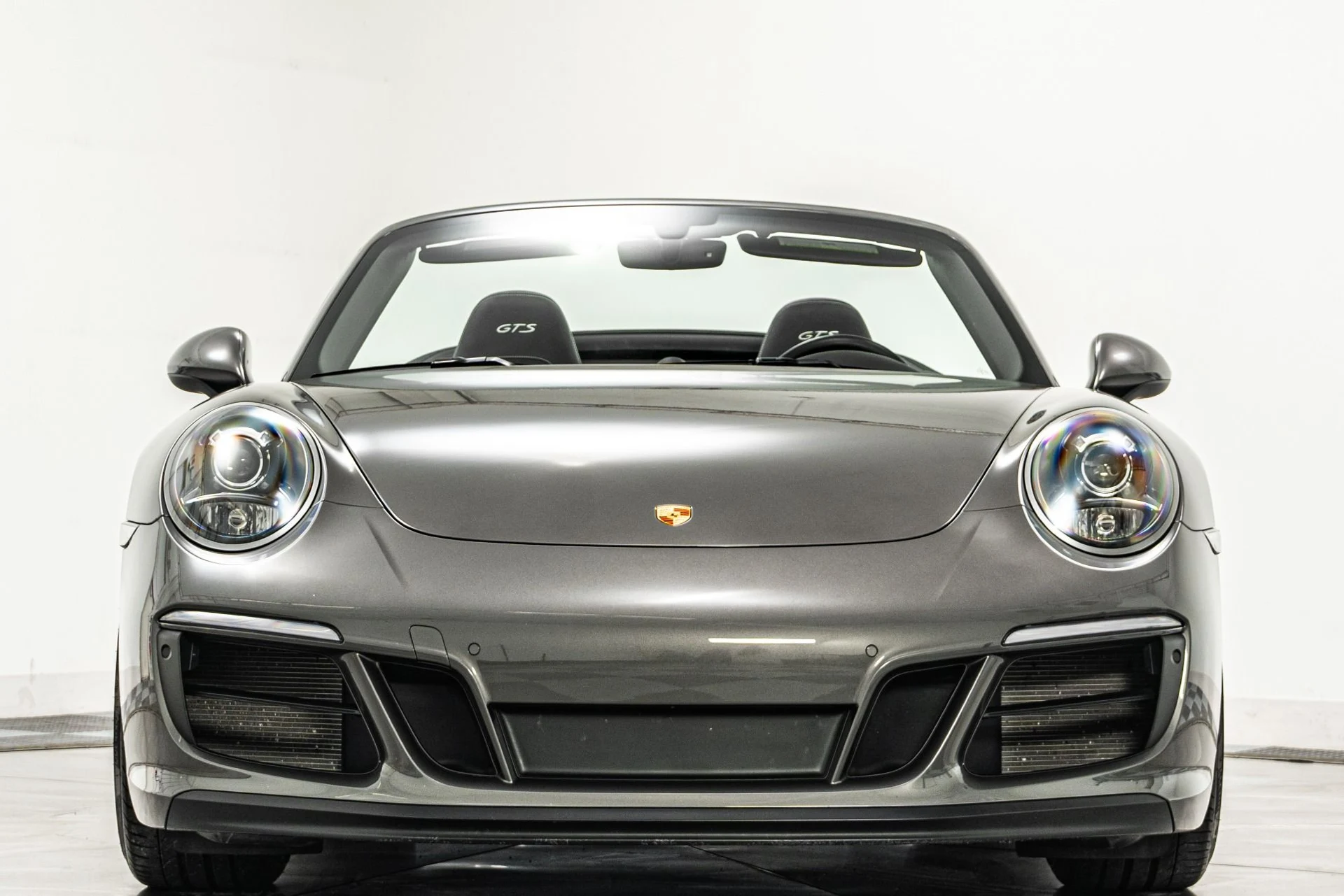 mph003_2714026690_Used_2019_Porsche_911_Carrera_GTS_Premium_Package_Plus_18_Way_Adaptive_Sports_Seats_1777924829_907f8dde1a