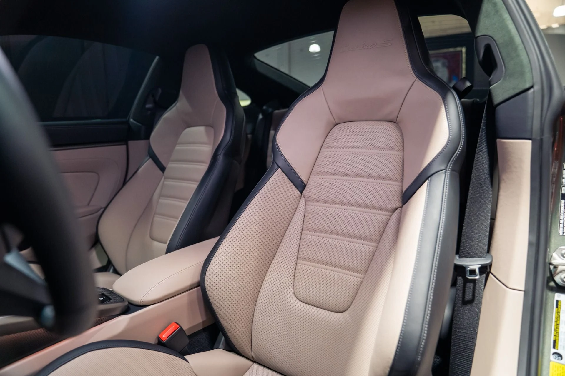 mph003_2719456127_Used_2026_Porsche_911_Turbo_S_Carbon_Interior_Exterior_Pack_1785948414_8bdc60ca4b
