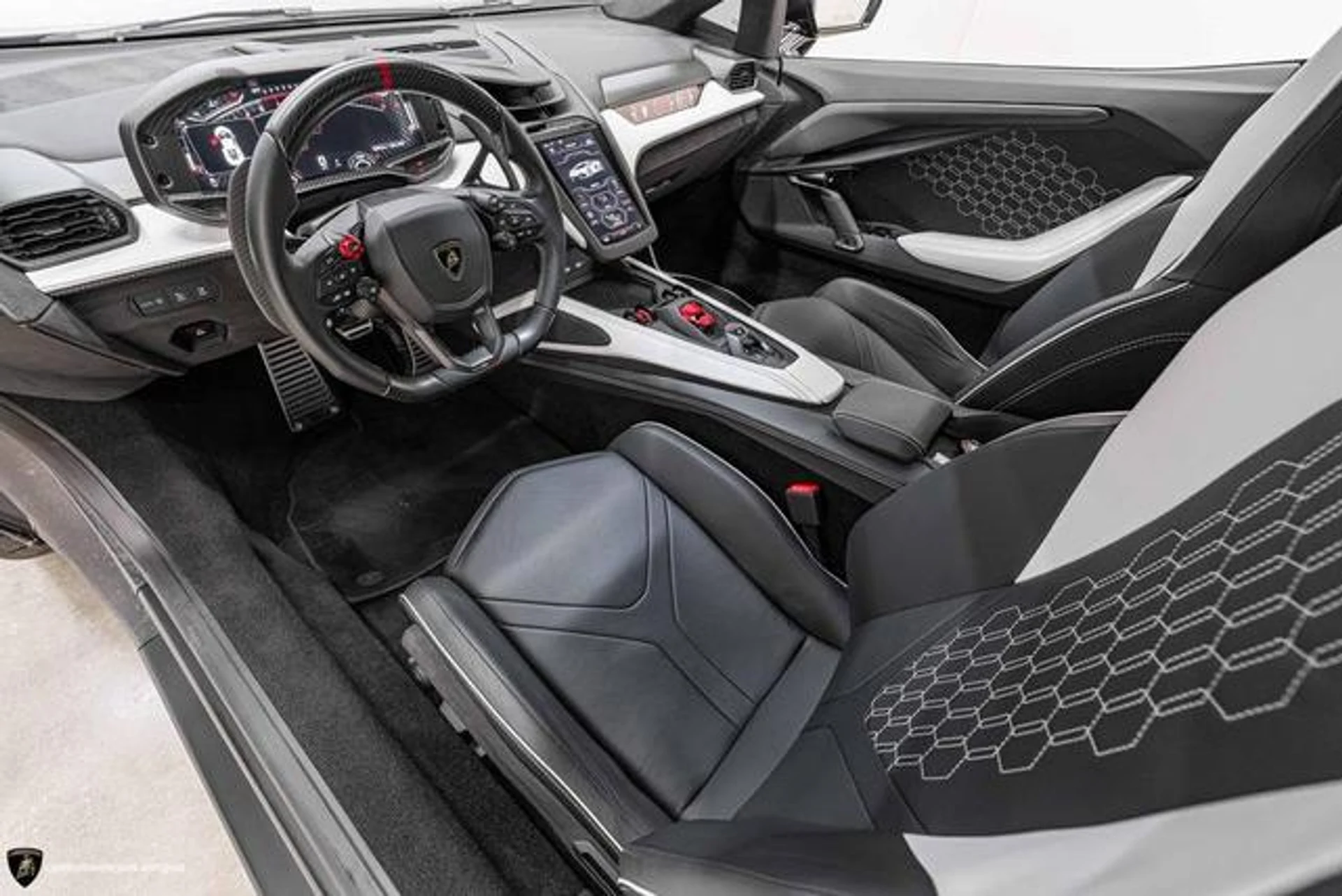 mph003_2725618291_fi_Ei_gu9z_Hd_Pn_X_Mn_Cqz_Eoe_KAF_38_3c2ab33e42