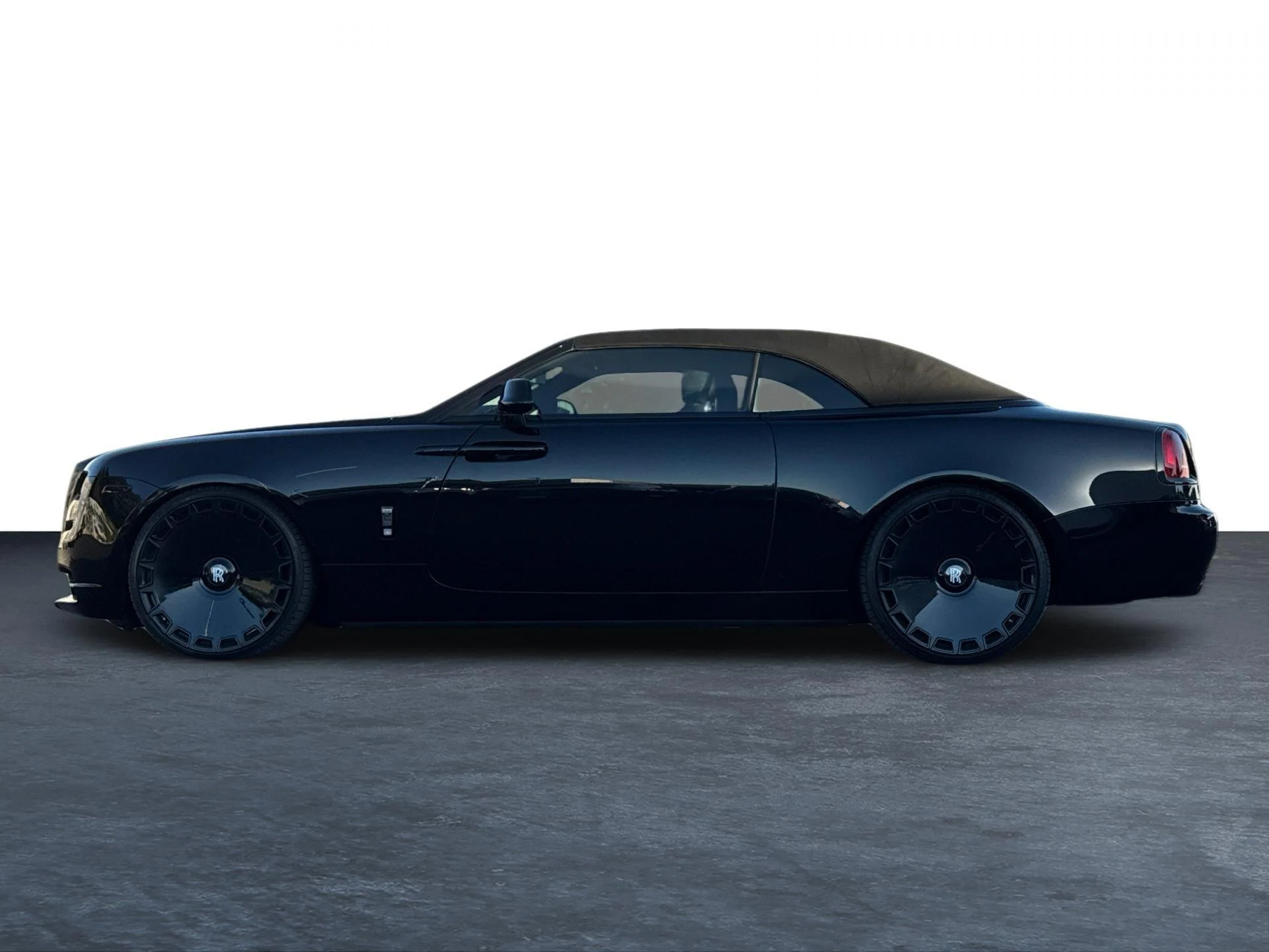 mph003_2726454364_Used_2020_Rolls_Royce_Dawn_1760796556_a6eee7dfad