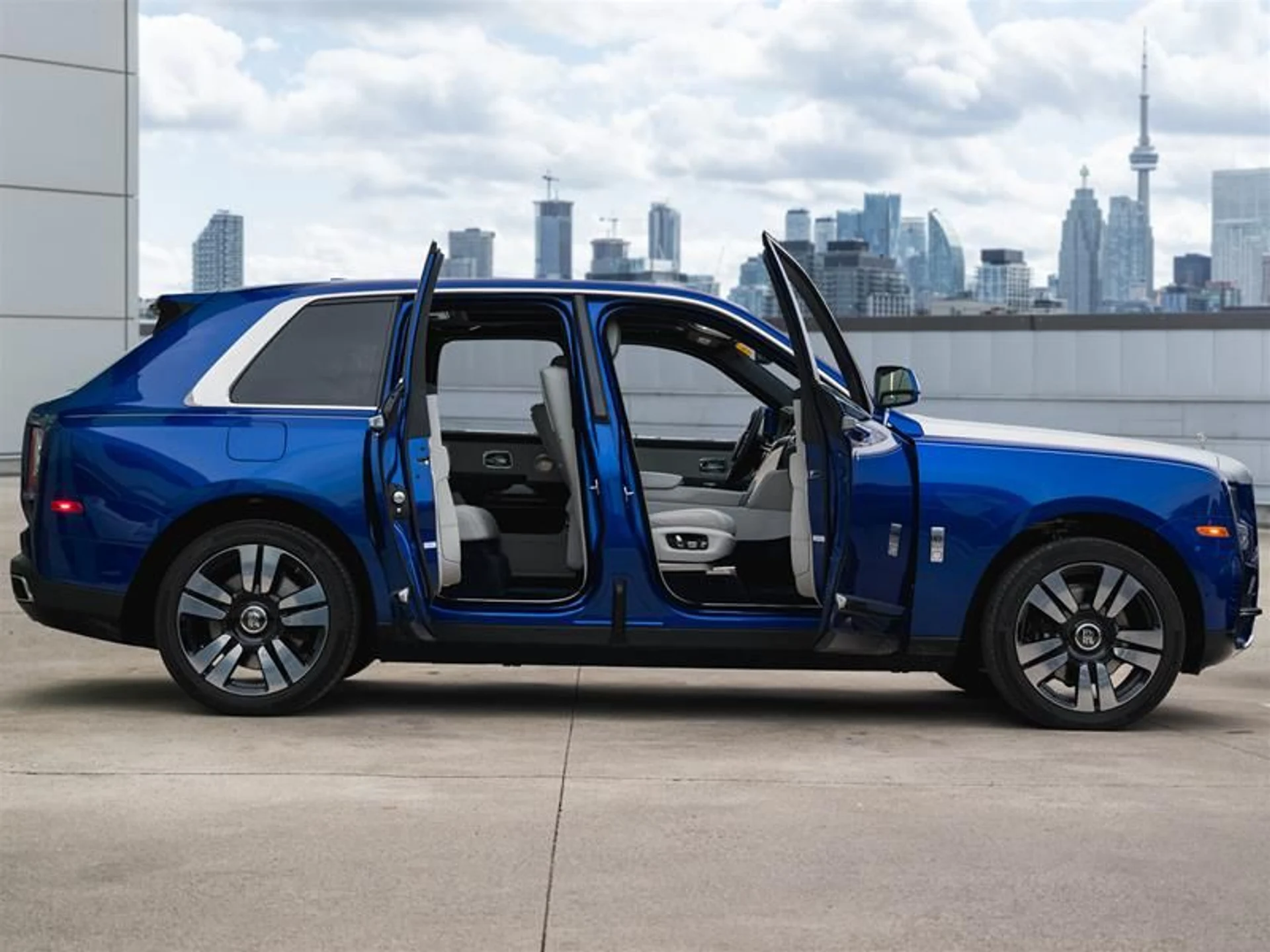 mph003_2733795386_awlb1bd5_a4971b471f