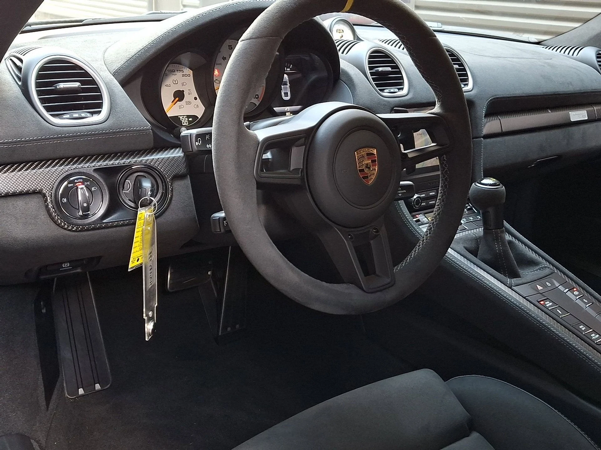 mph003_2738148383_64677853a54de58f495860240b3df344_72e822c91f