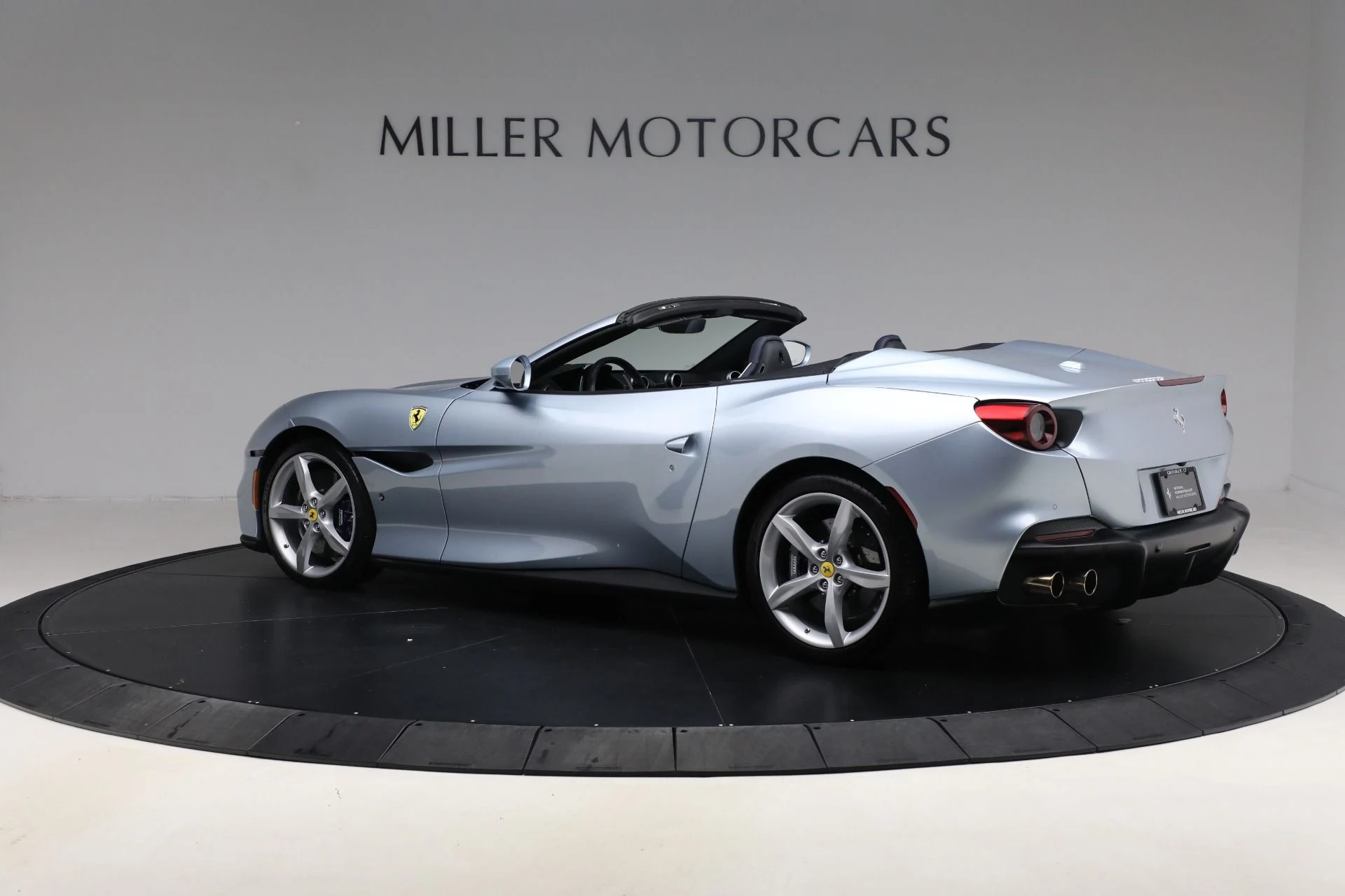 mph003_2738981131_Used_2023_Ferrari_Portofino_M_1762634219_396b892b20