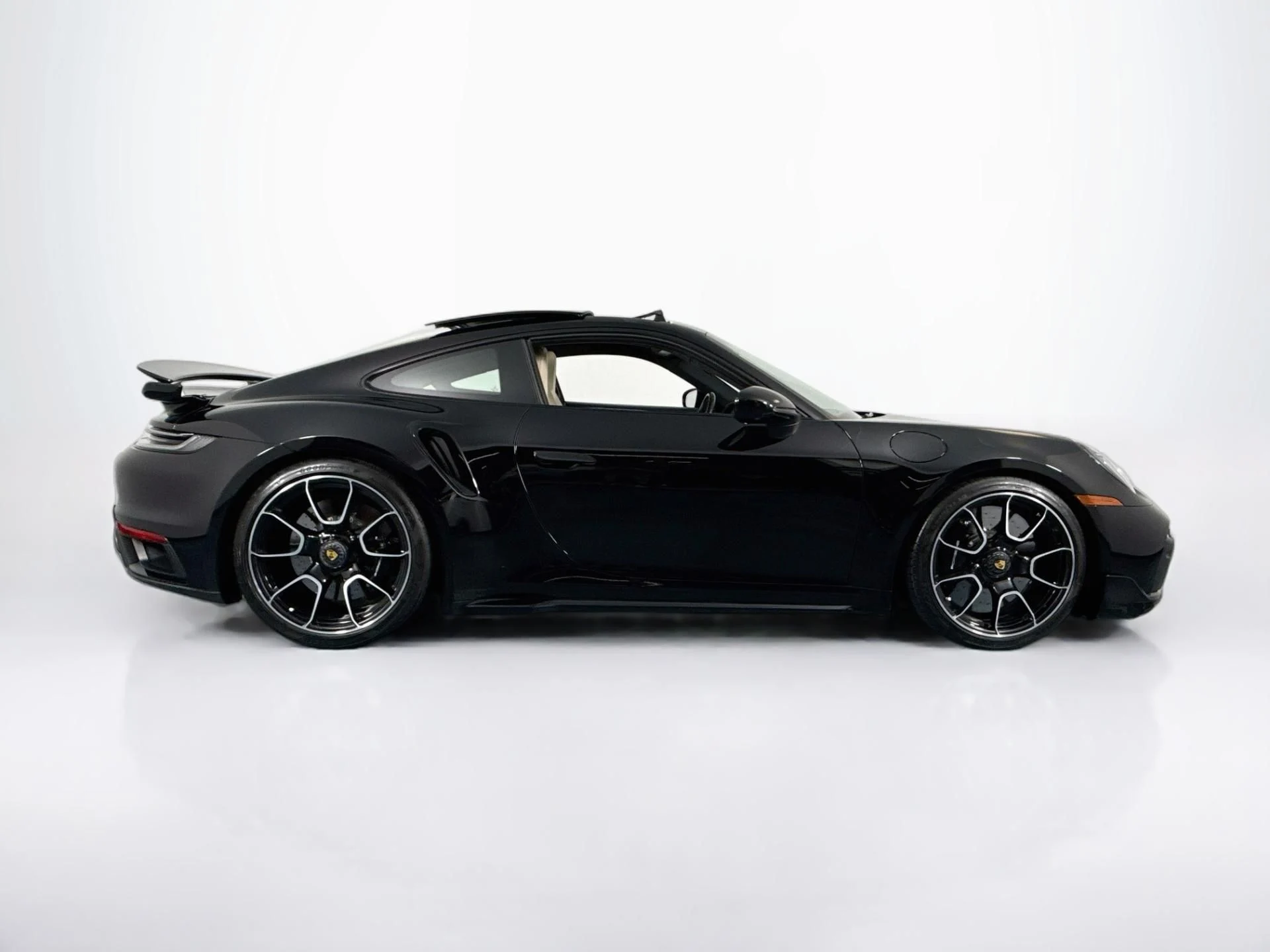 mph003_2740329073_Used_2021_Porsche_911_Turbo_S_1787123331_0f5bf5c16f
