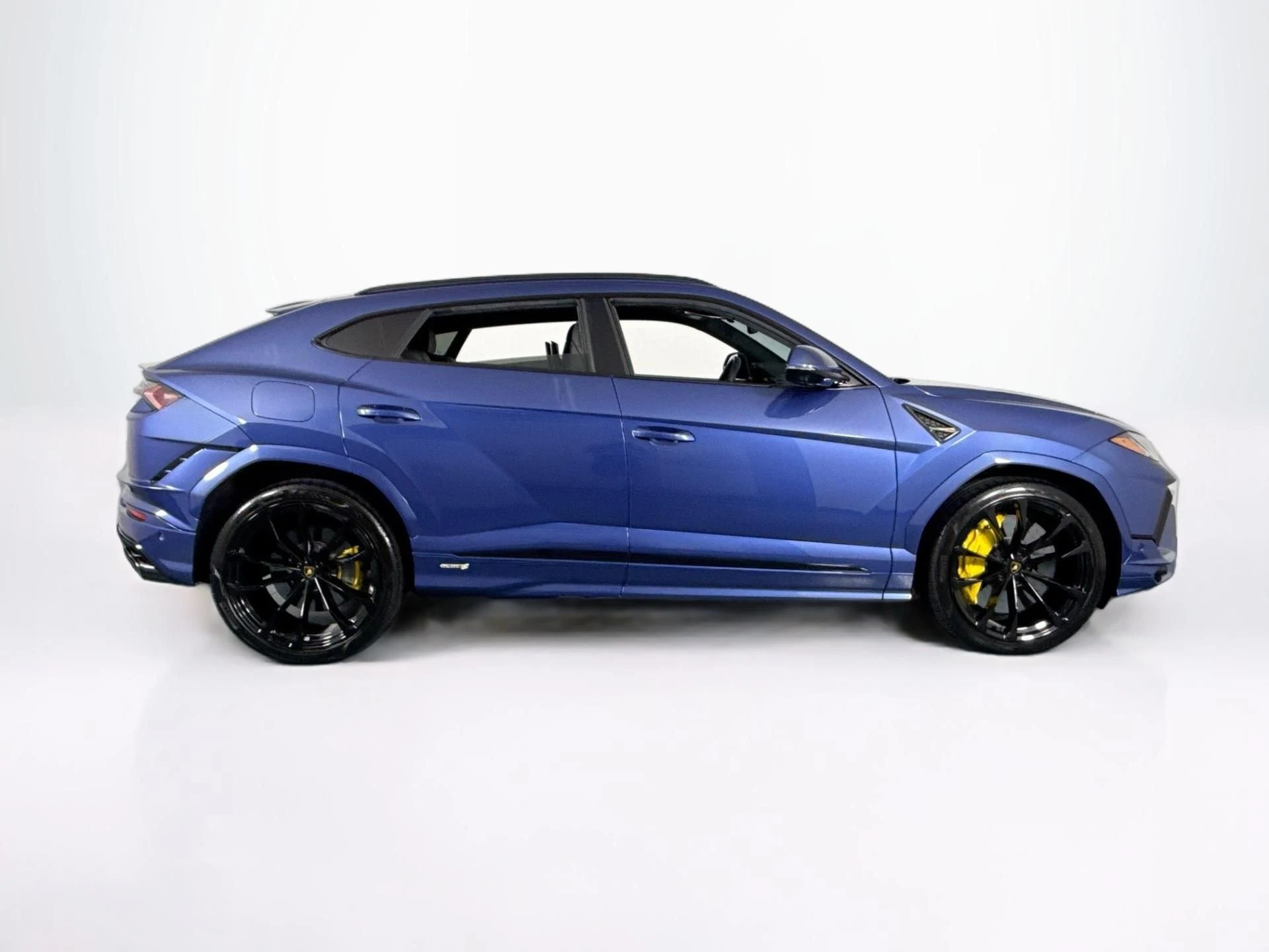 mph003_2746924343_Used_2024_Lamborghini_Urus_S_1784150898_a5cfaa7e96