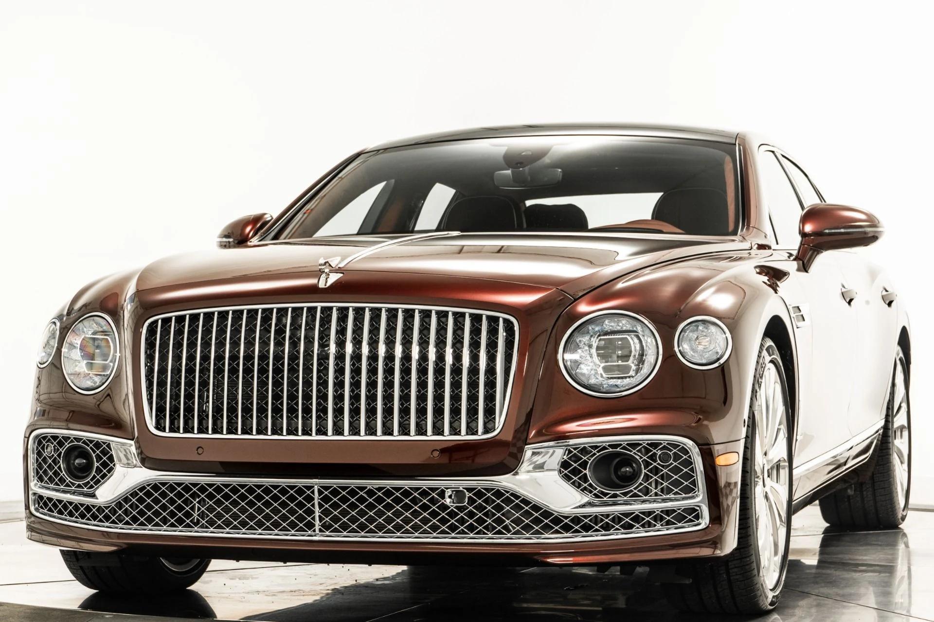 mph003_2753040705_Used_2023_Bentley_Flying_Spur_Azure_1694461480_e83f93977c
