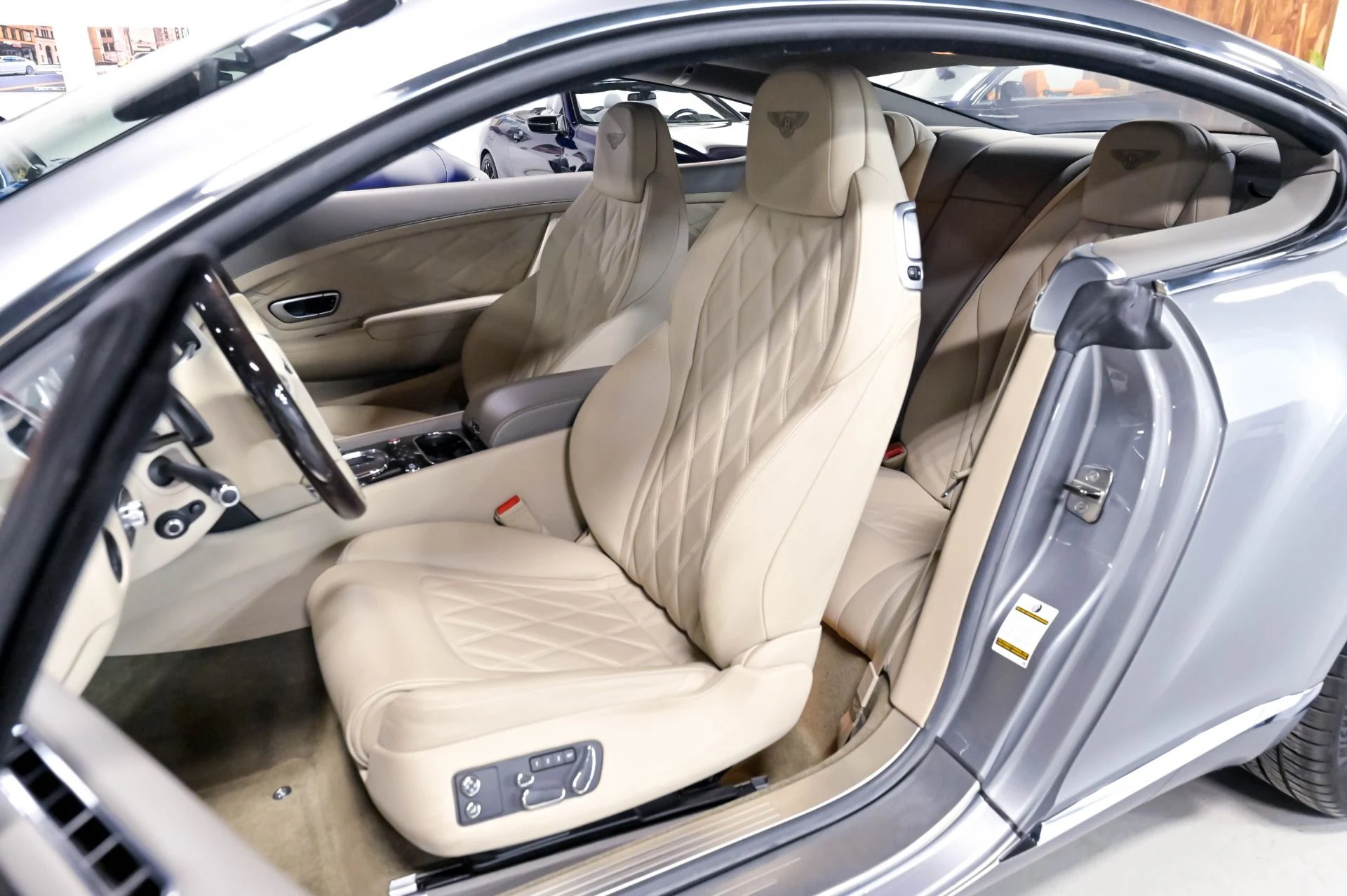mph003_2765150649_Used_2014_Bentley_Continental_GT_V8_1779141337_b924ae6849