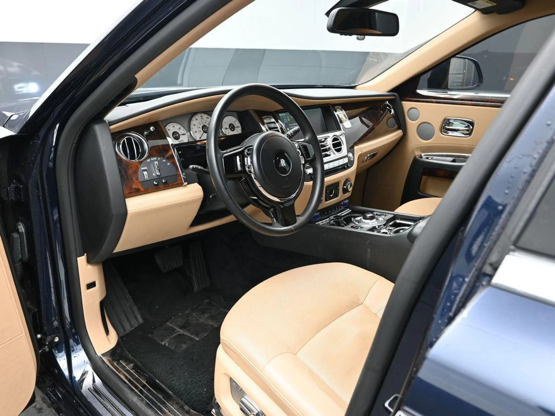 mph003_2766713695_504934488_69bab6480d72388dfee766c1_cafd4d7b07