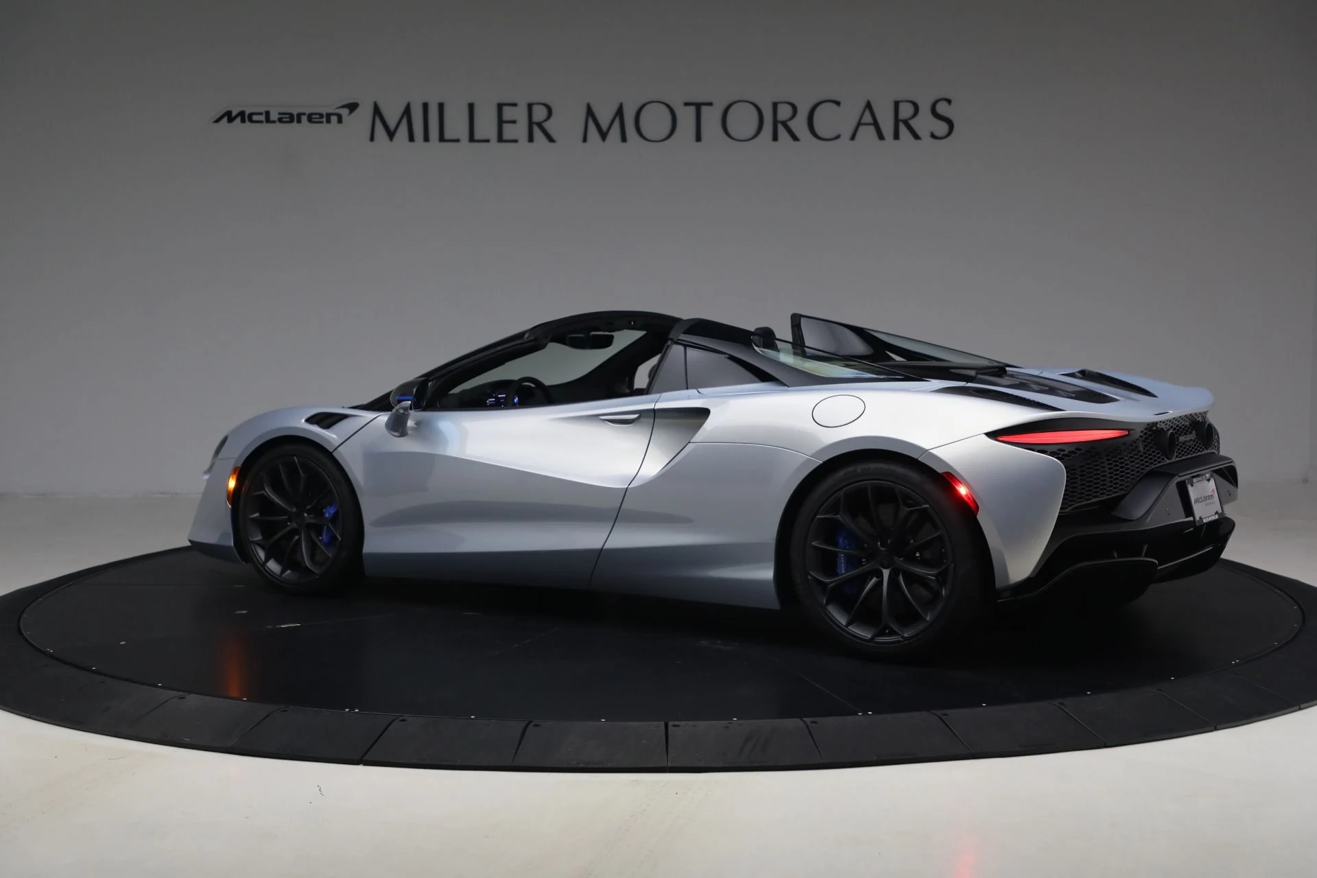mph003_2774635351_New_2026_Mc_Laren_Artura_Spider_Performance_76ae061f35