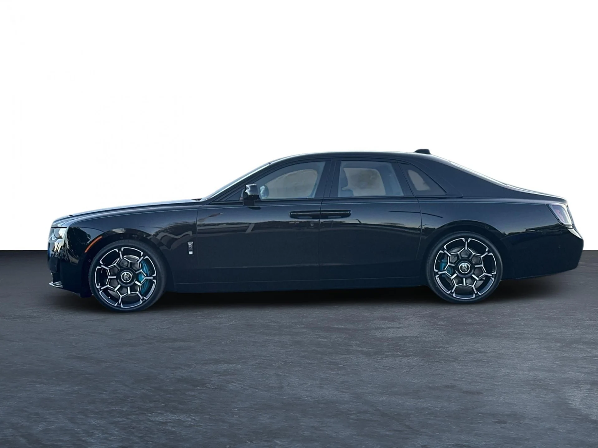 mph003_2775099726_New_2026_Rolls_Royce_Black_Badge_Ghost_1765033526_181e804e5a