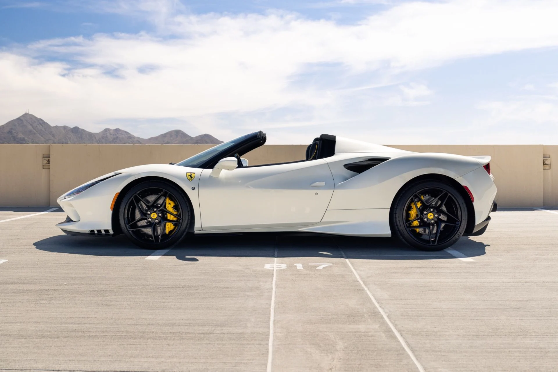 mph003_2778890074_Used_2023_Ferrari_F8_Spider_1776809234_256e0fa928