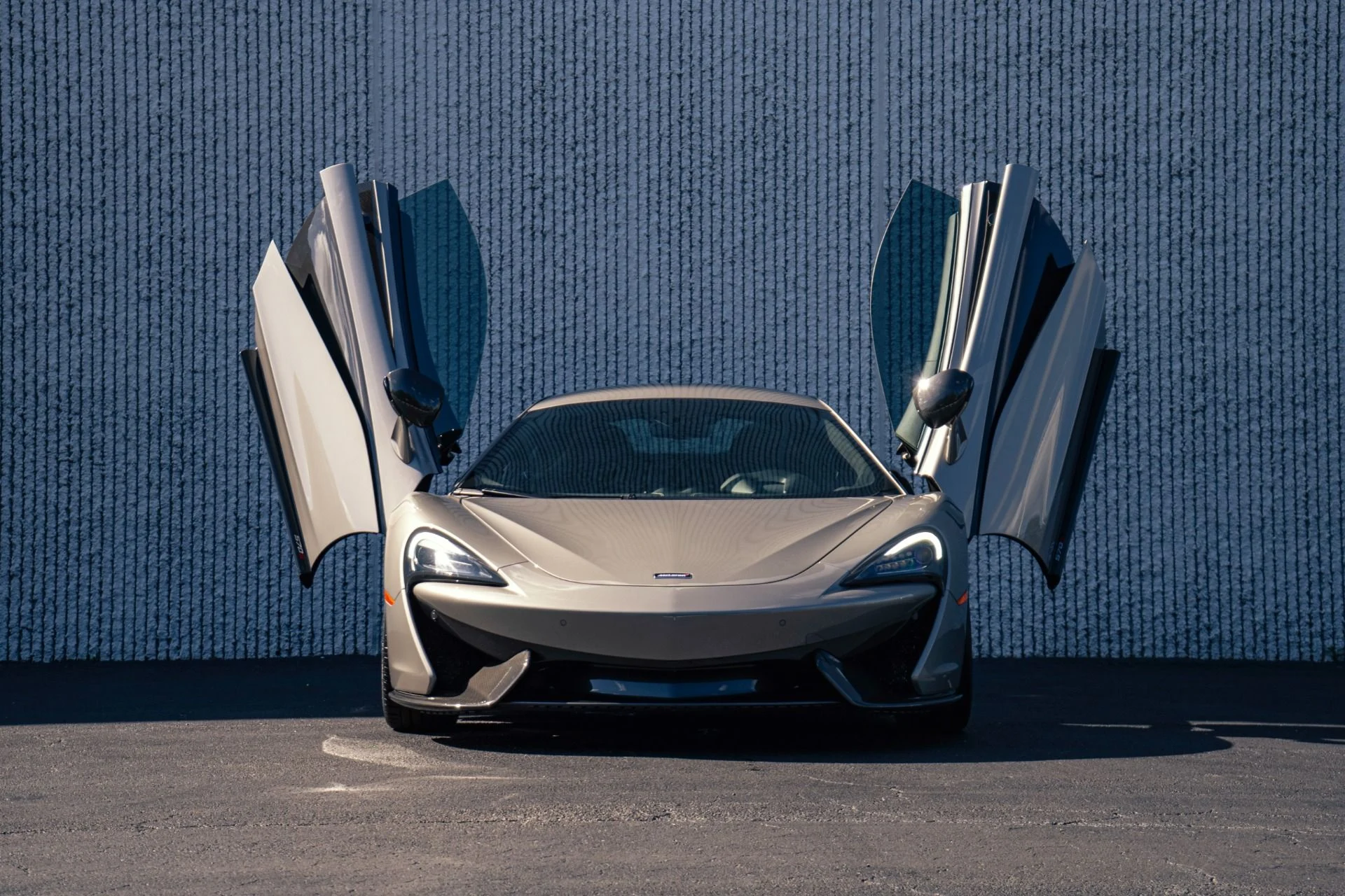 mph003_2781801257_Used_2016_Mc_Laren_570_S_Full_Exterior_Carbon_Packs_1788045372_e416174c69