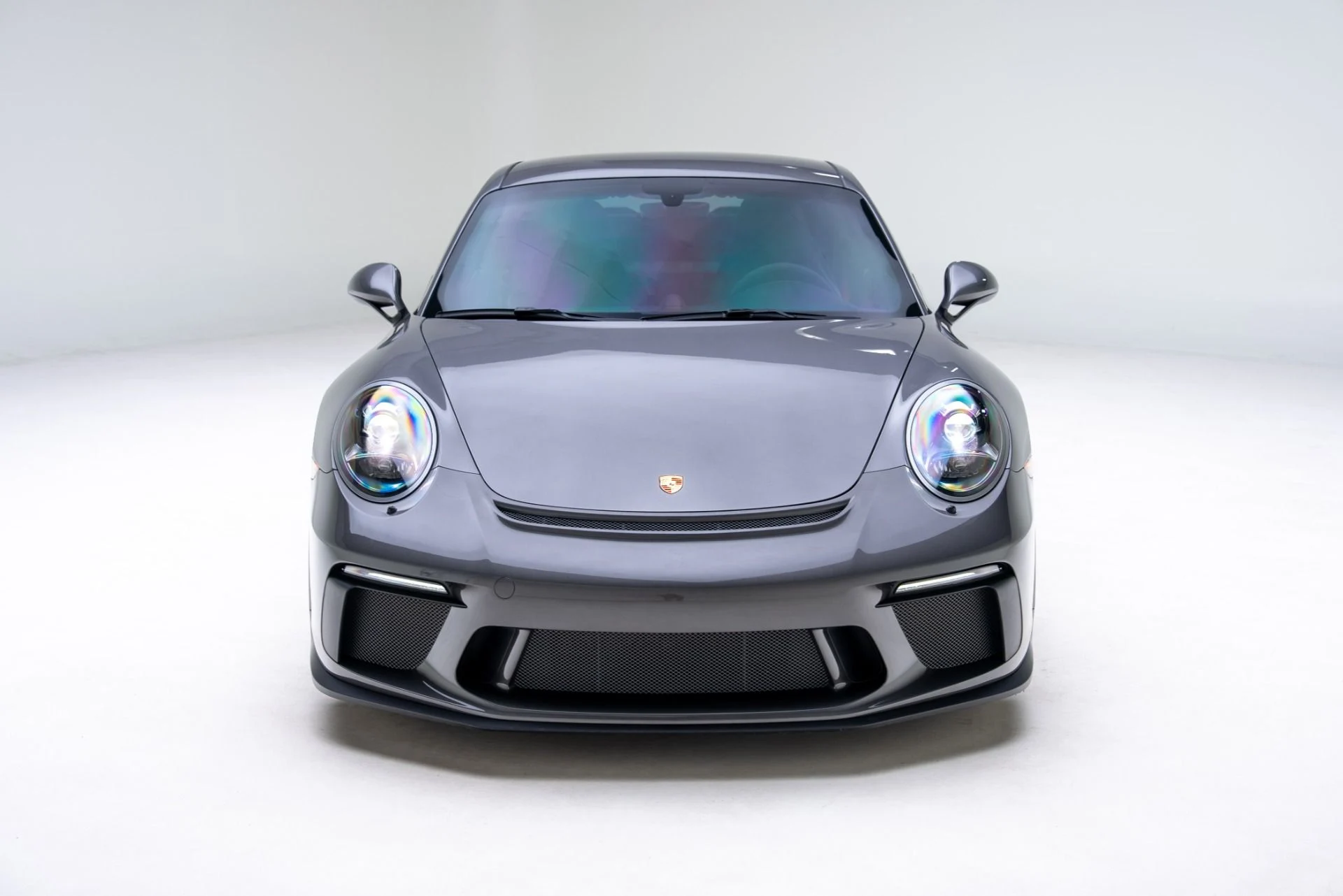 mph003_2787059220_Used_2018_Porsche_911_GT_3_1768868470_a26ae160d6