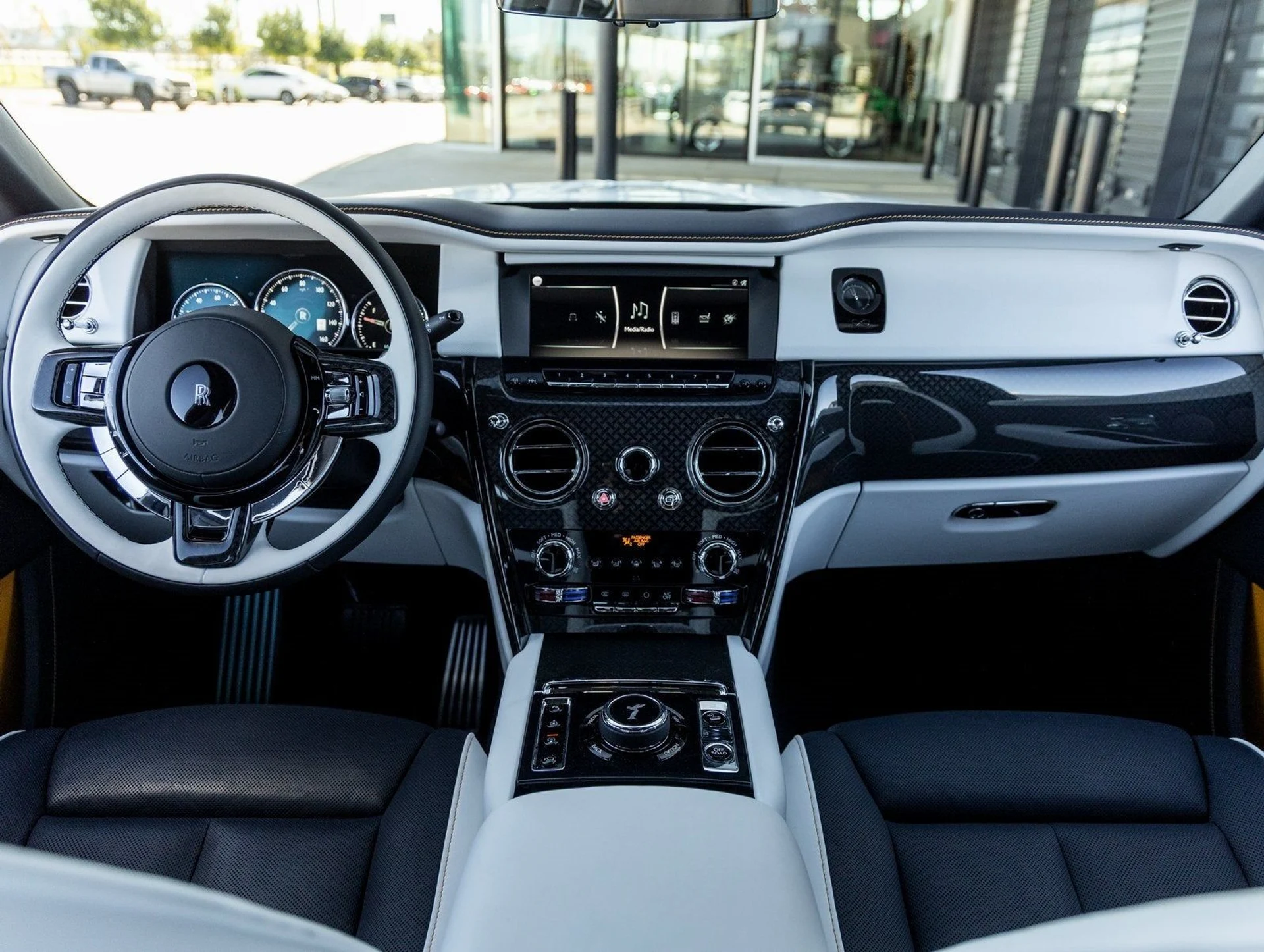 mph003_2797878137_4_e017b4e41f