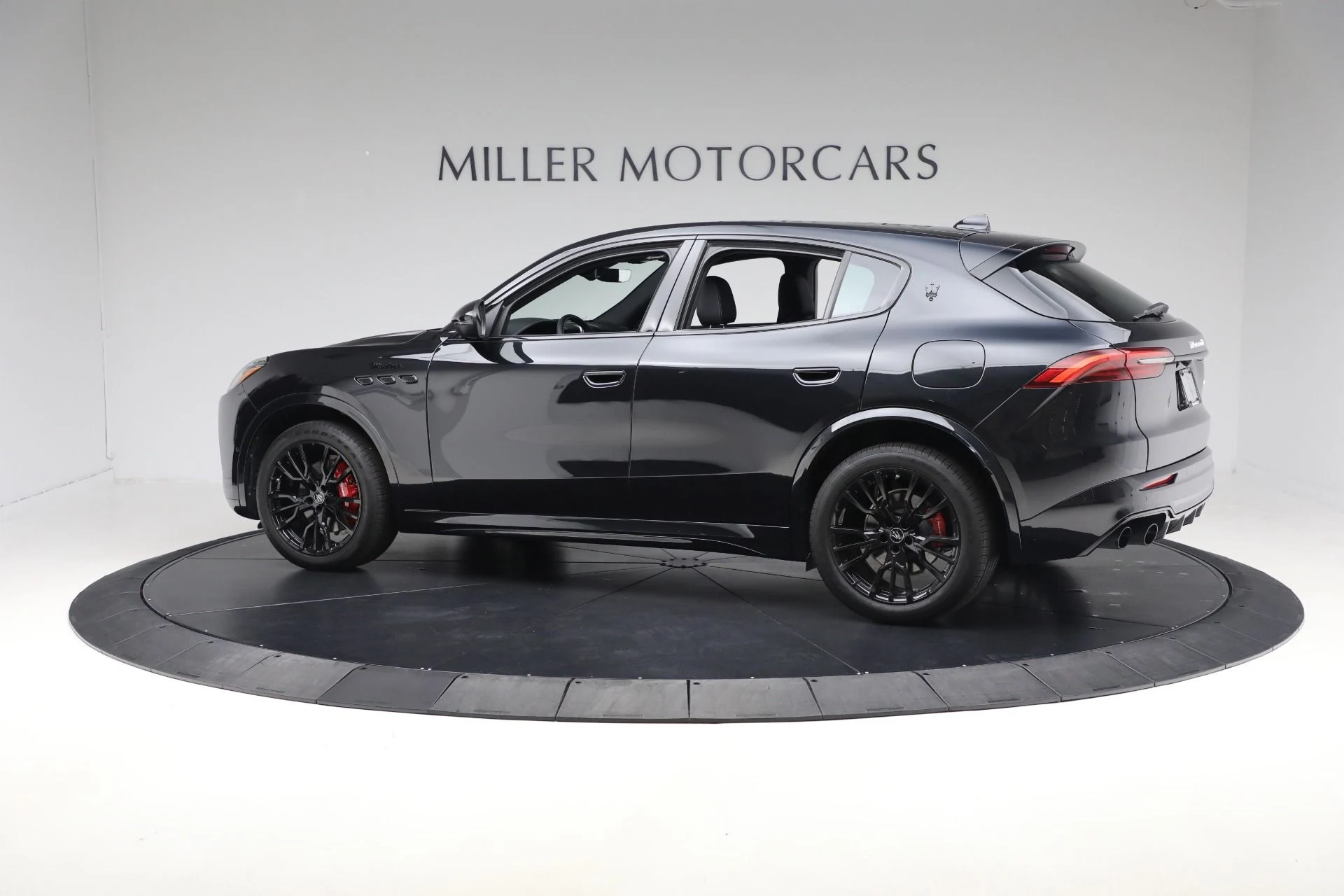 mph003_2802881111_New_2025_Maserati_Grecale_Modena_ea78812342