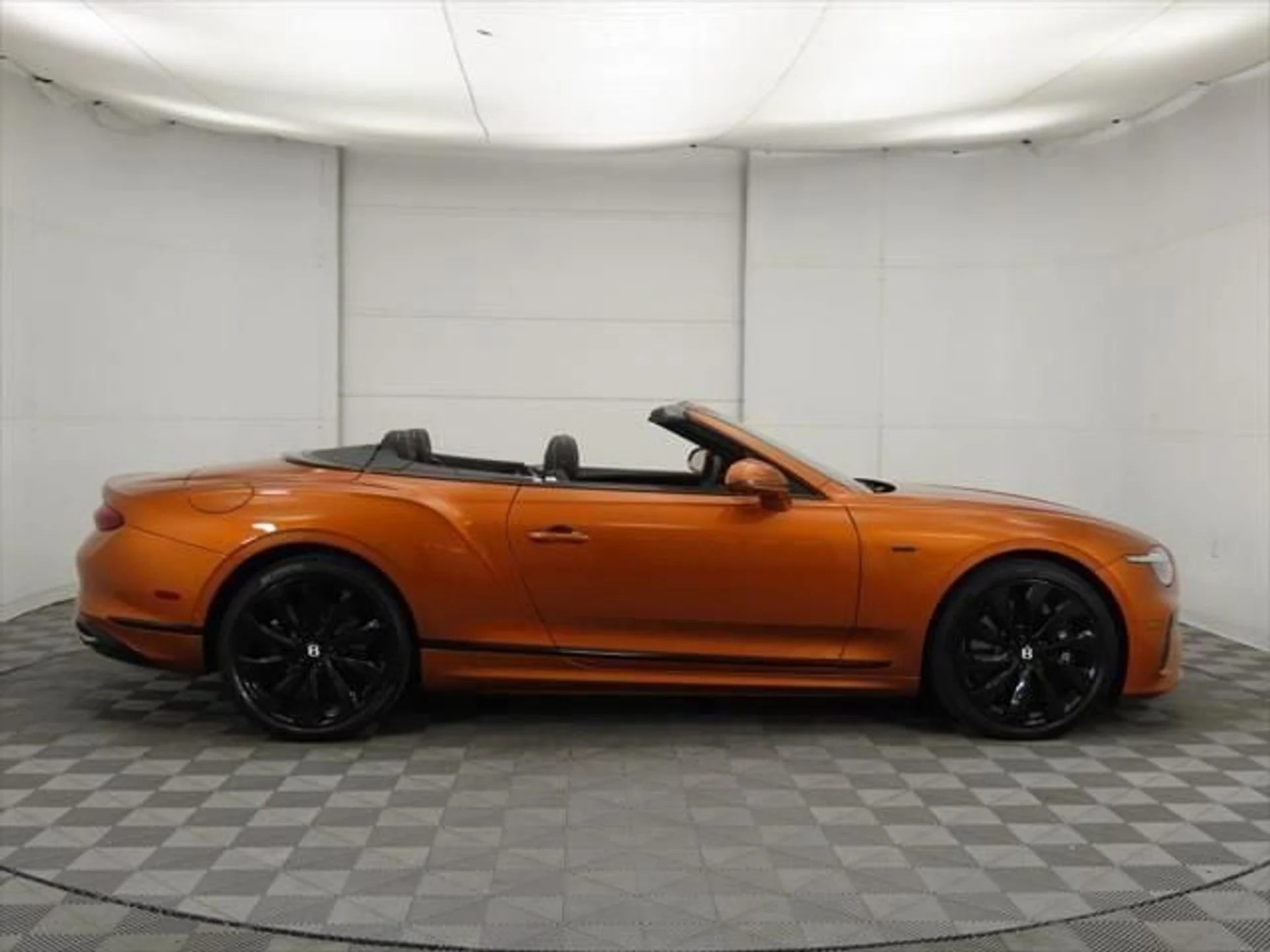 mph003_280350026_used_2025_bentley_continental_gtblackeditionconvertible_8119_23029542_4_640_1cb1fce0da