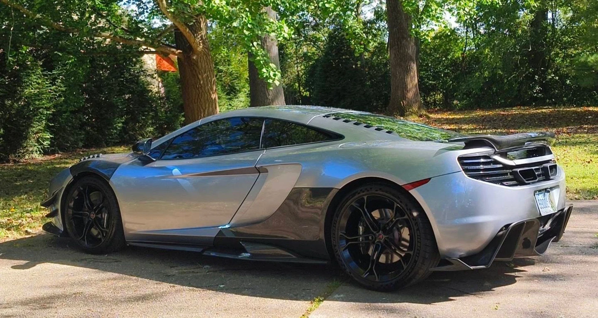 mph003_2812985235_Used_2012_Mc_Laren_MP_4_12_C_1759180609_46e1da1025