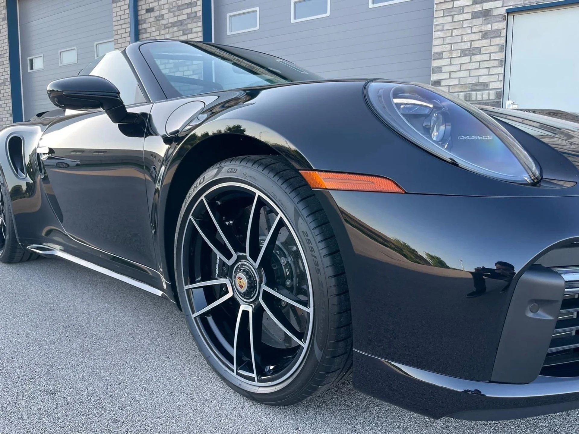 mph003_2813219850_Used_2021_Porsche_911_Turbo_S_1755812142_155583e5c8