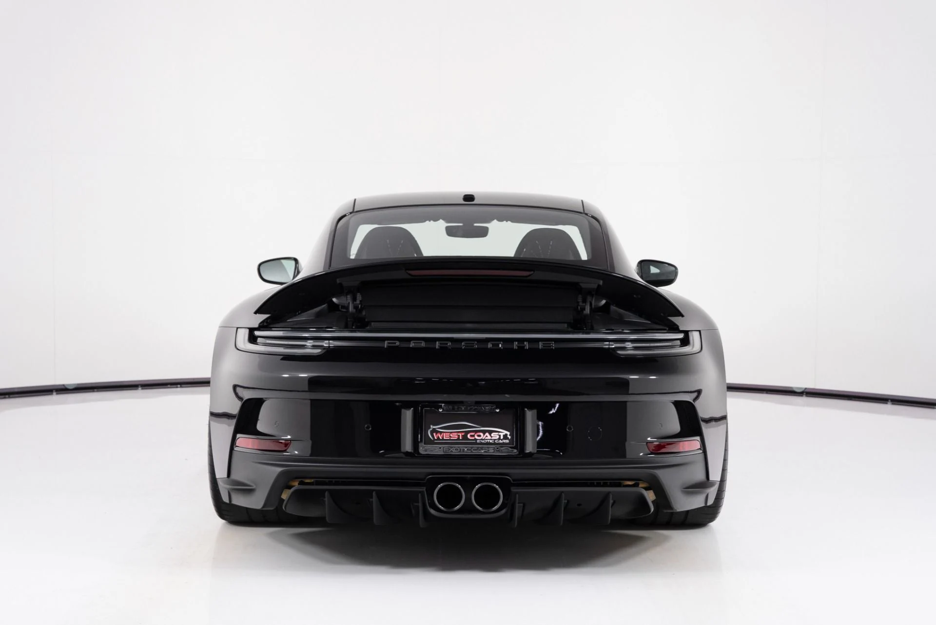 mph003_2815769021_Used_2024_Porsche_911_GT_3_Touring_1752789120_4c4b398866