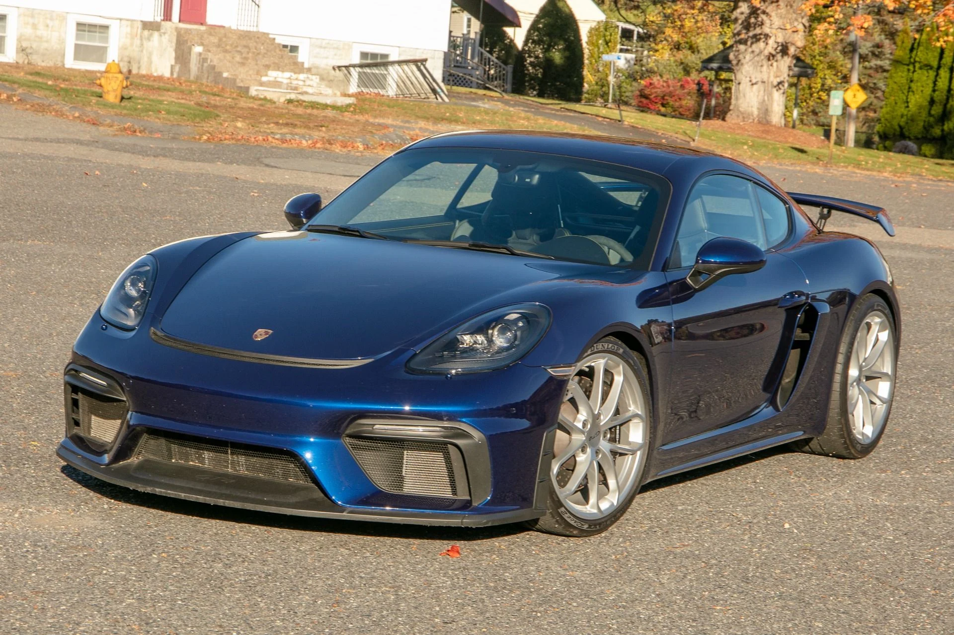 mph003_2817542939_Used_2022_Porsche_718_Cayman_GT_4_1761070750_4fdd8b16e3