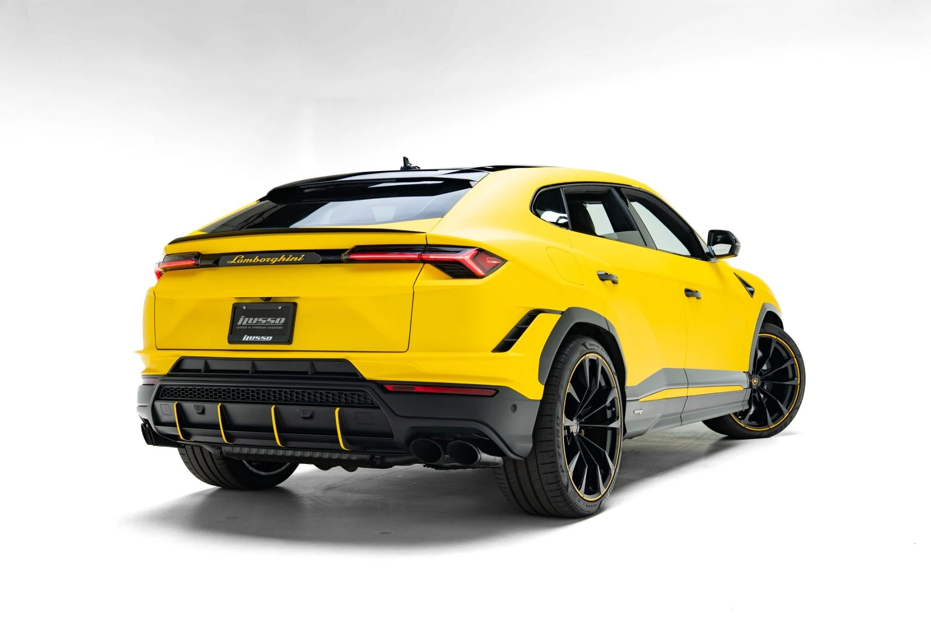 mph003_2826694832_Used_2024_Lamborghini_Urus_S_1778704805_ca88357997