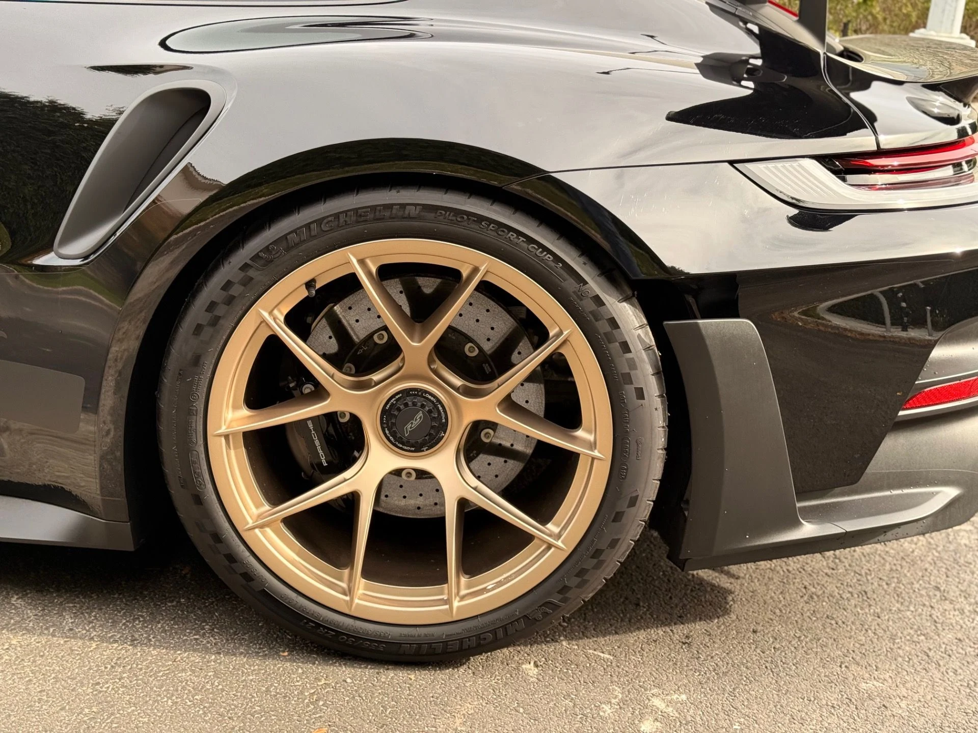 mph003_2827088895_13100_p4_l_8a0ffe26f3