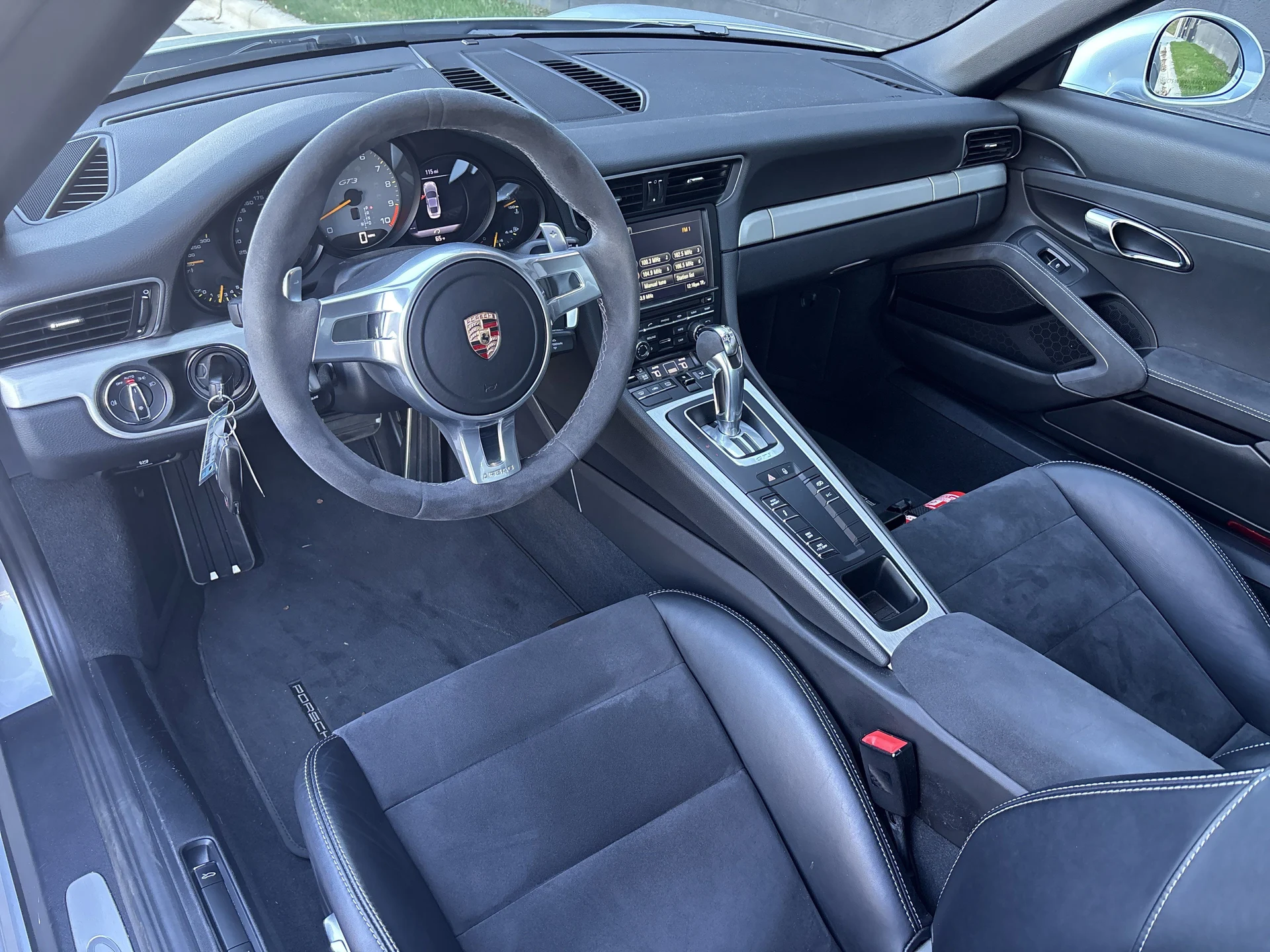 mph003_2830532811_4e79a213ceb1451eb0a0fa3f86538396_6297b95383