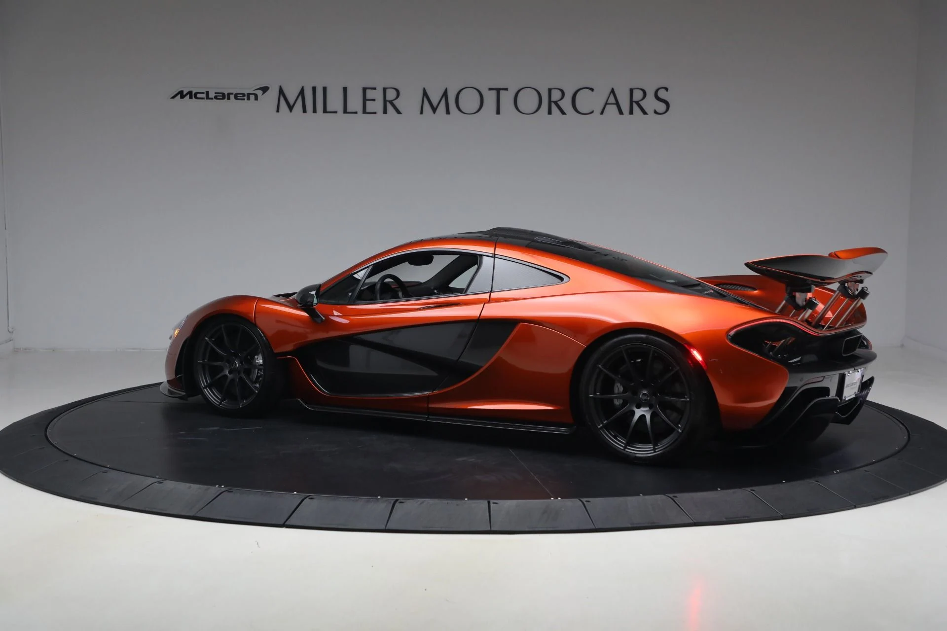 mph003_2830746623_Used_2015_Mc_Laren_P1_4272aa4c6b