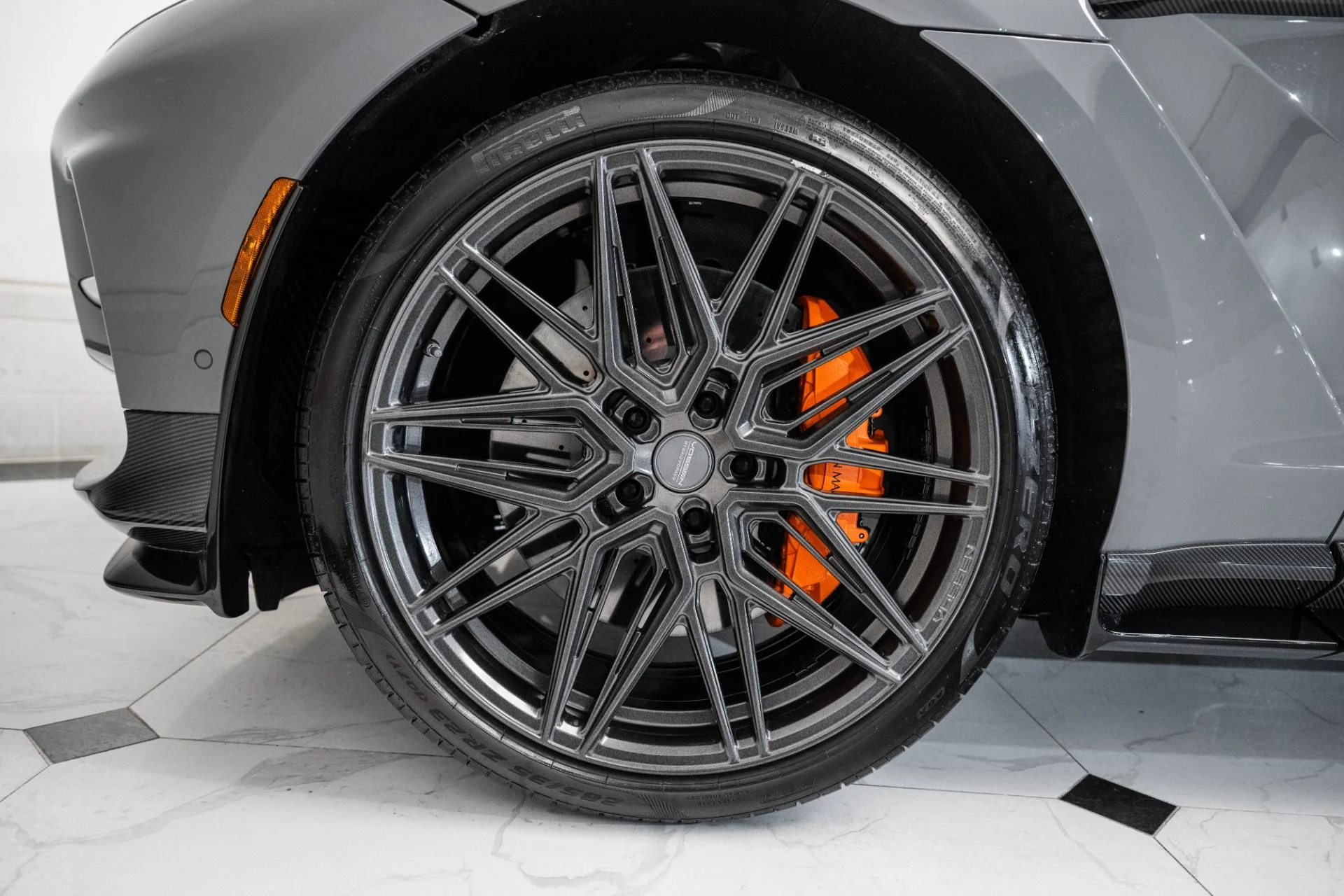 mph003_2833707707_Used_2023_Aston_Martin_DBX_707_1744811581_fb2629f16c