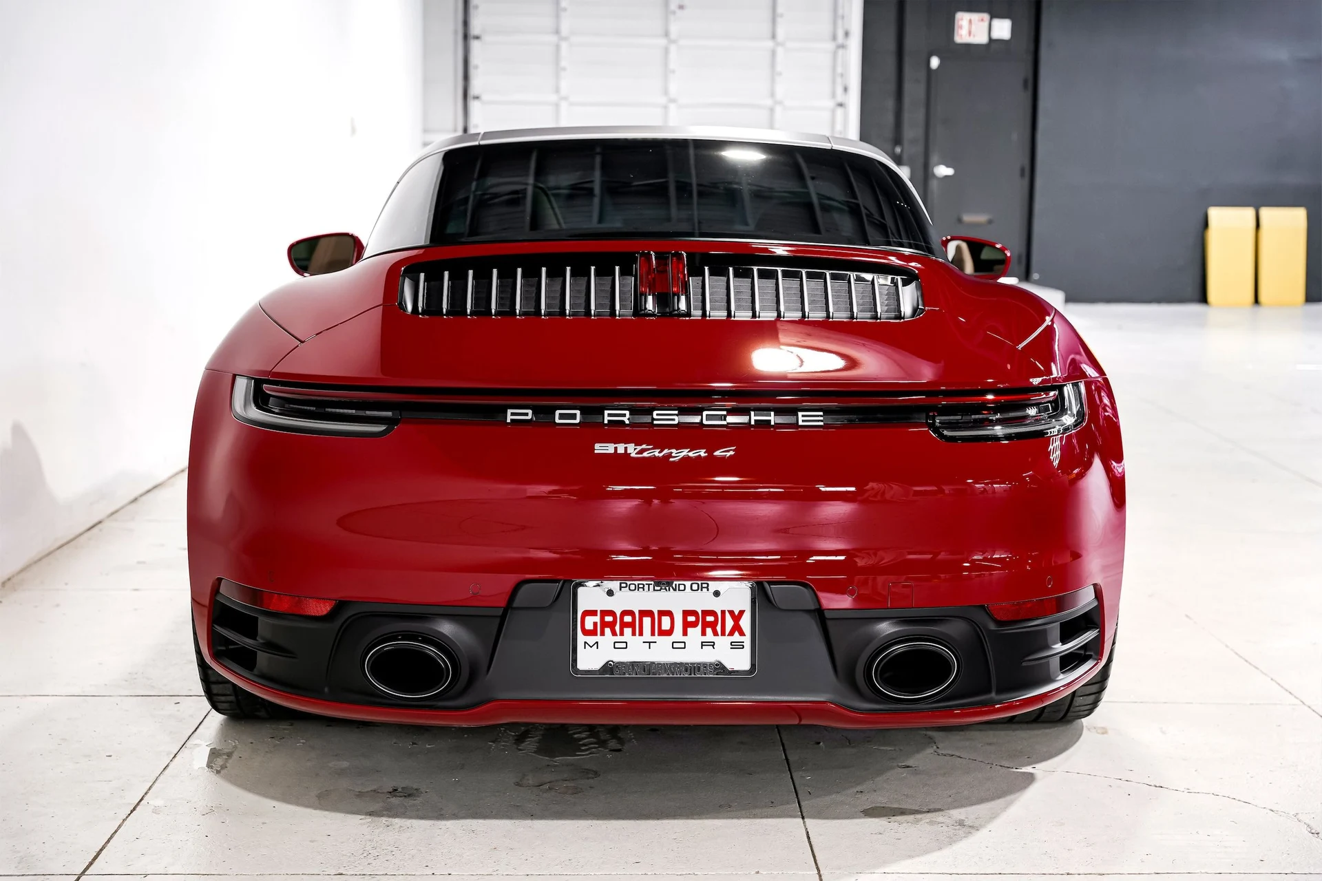 mph003_2833830735_a2aa609c21cffbf9eced9d522b8e4f69x_e5fa888e03