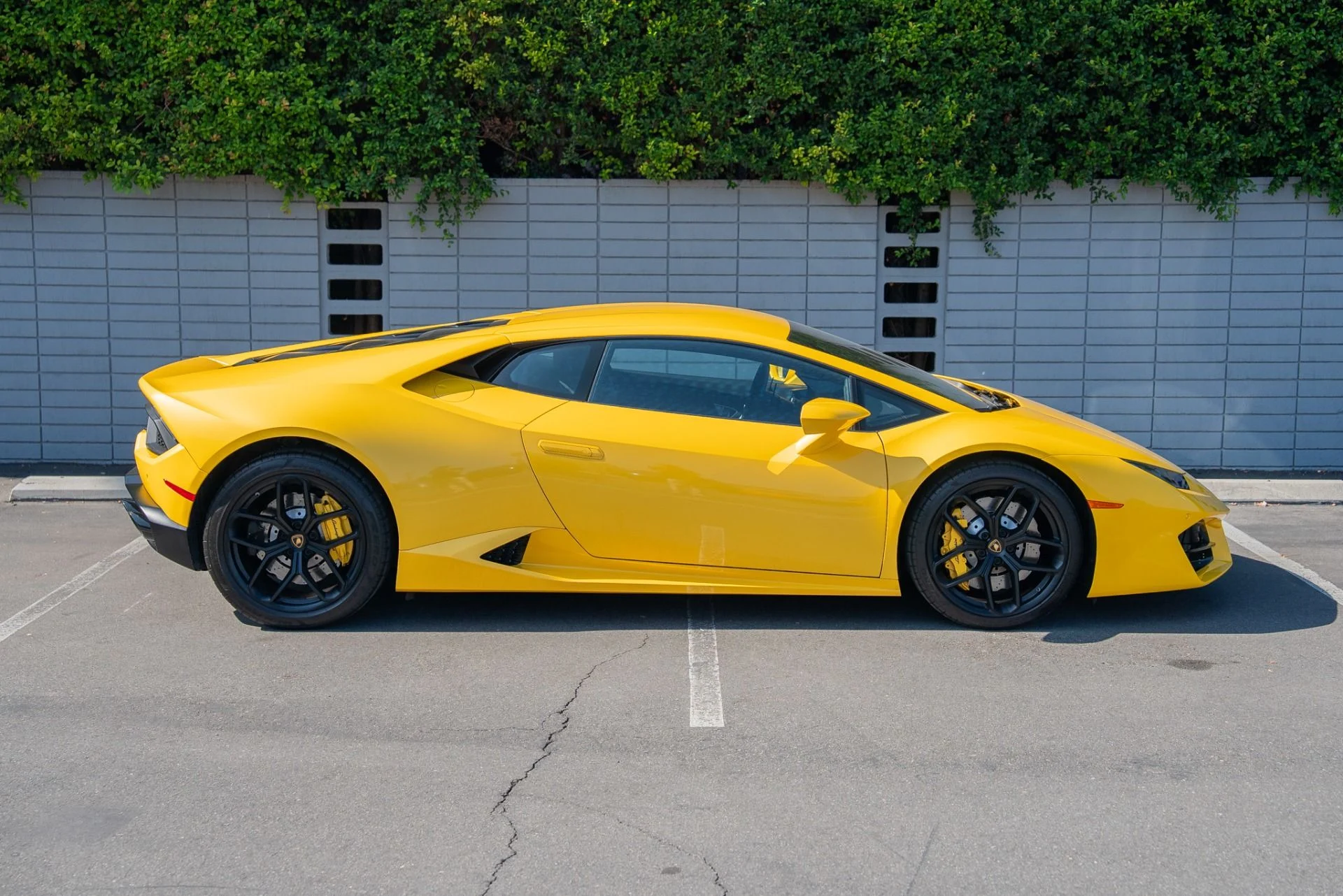 mph003_283614178_Used_2018_Lamborghini_Huracan_LP_580_2_1762289056_a08158005c