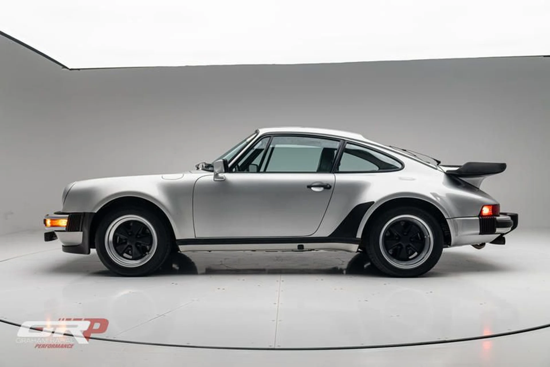 mph003_2837345623_85_C6_C06_C_6955_4_F24_8_FC_6_AD_8022_F8_CDE_6_9579593230